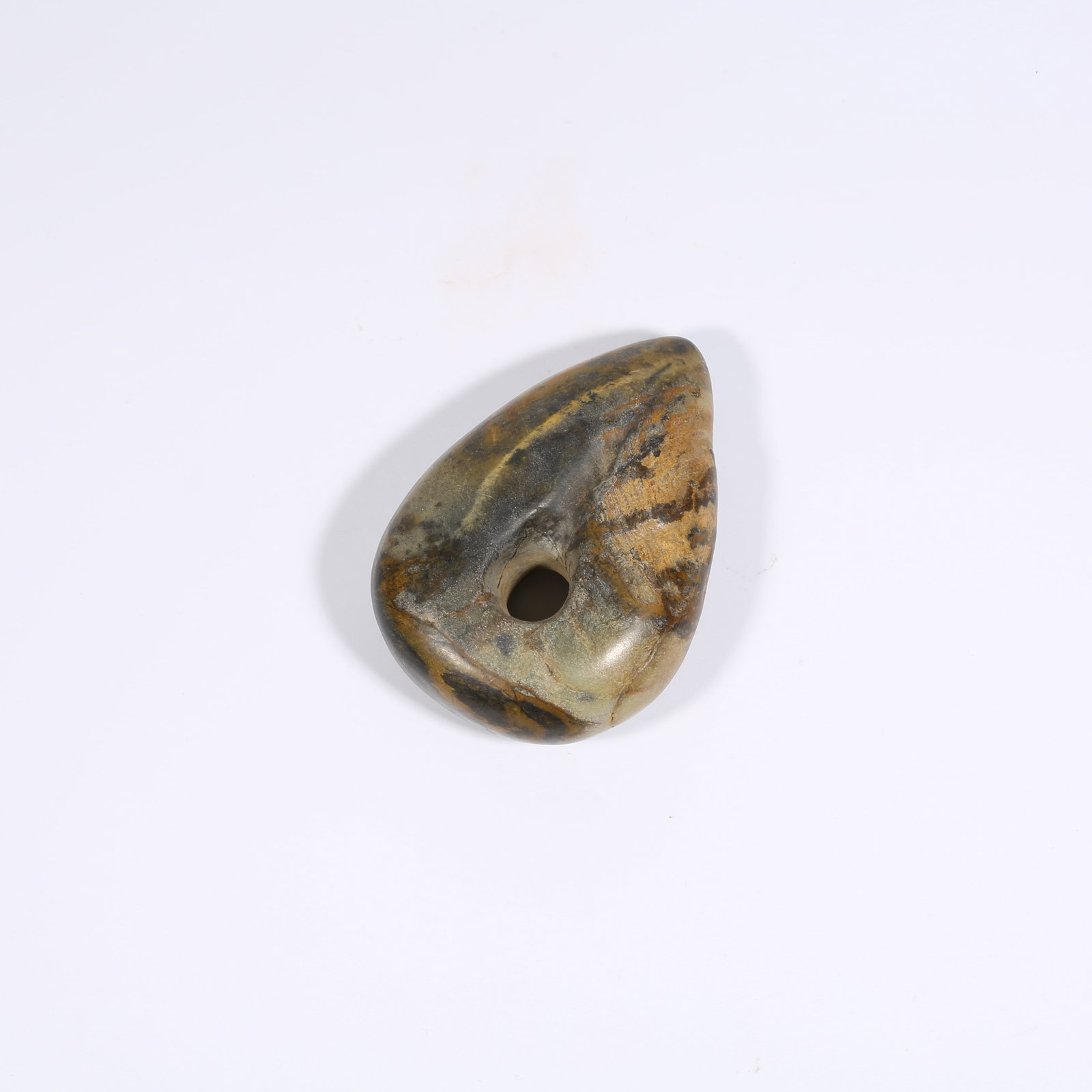 A ANCIENT JADE HANGING ORNAMENT: Ancient Jade Hanging Ornament