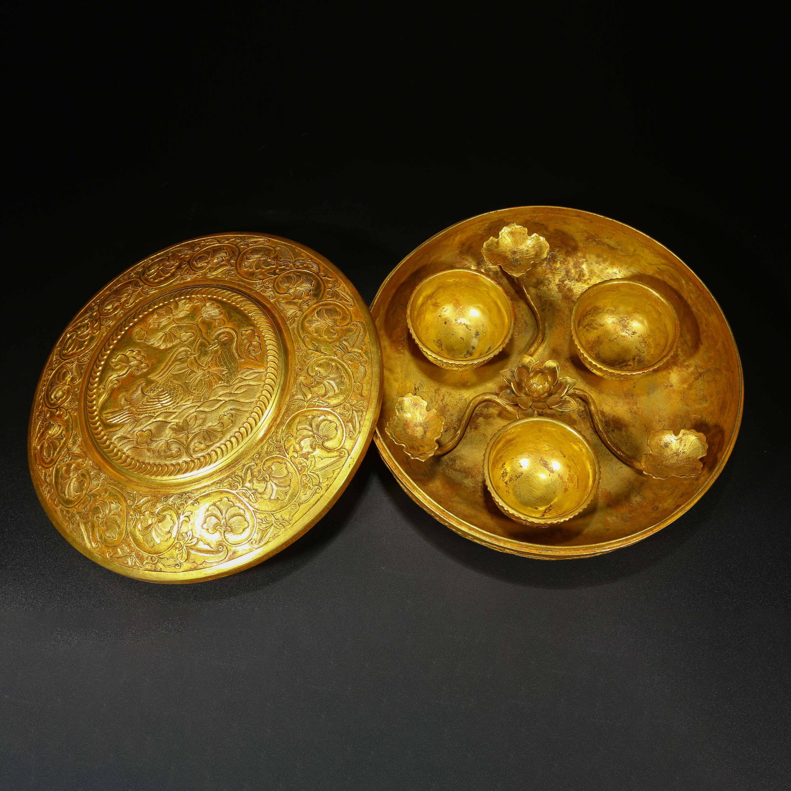 A GILT BRONZE OIL LAMP WITH LOTUS POND AND MANDARIN DUCK DESIGN (1 of 9)