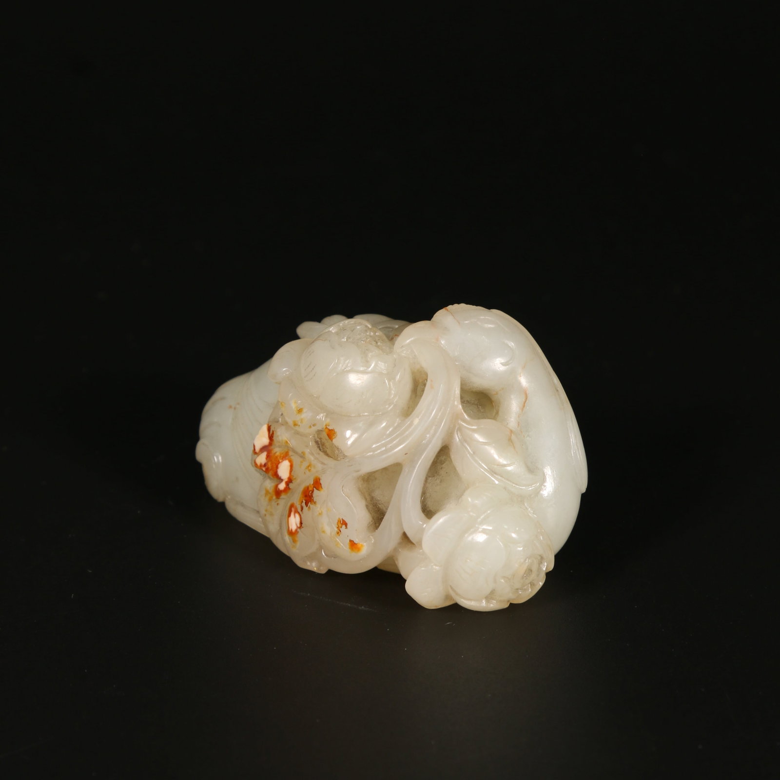 A HETIAN JADE FIGURINE WITH FLOWERS AND BIRDS DESIGN (1 of 8)