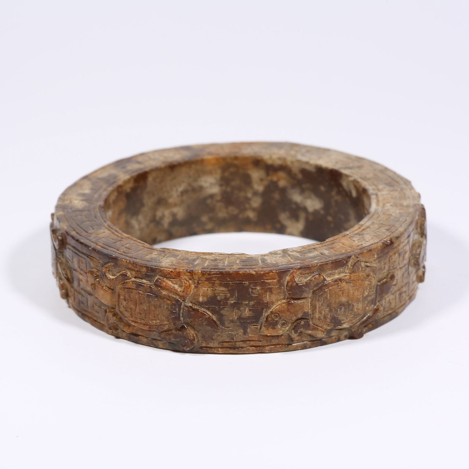 A ANCIENT JADE BRACELET (1 of 10)