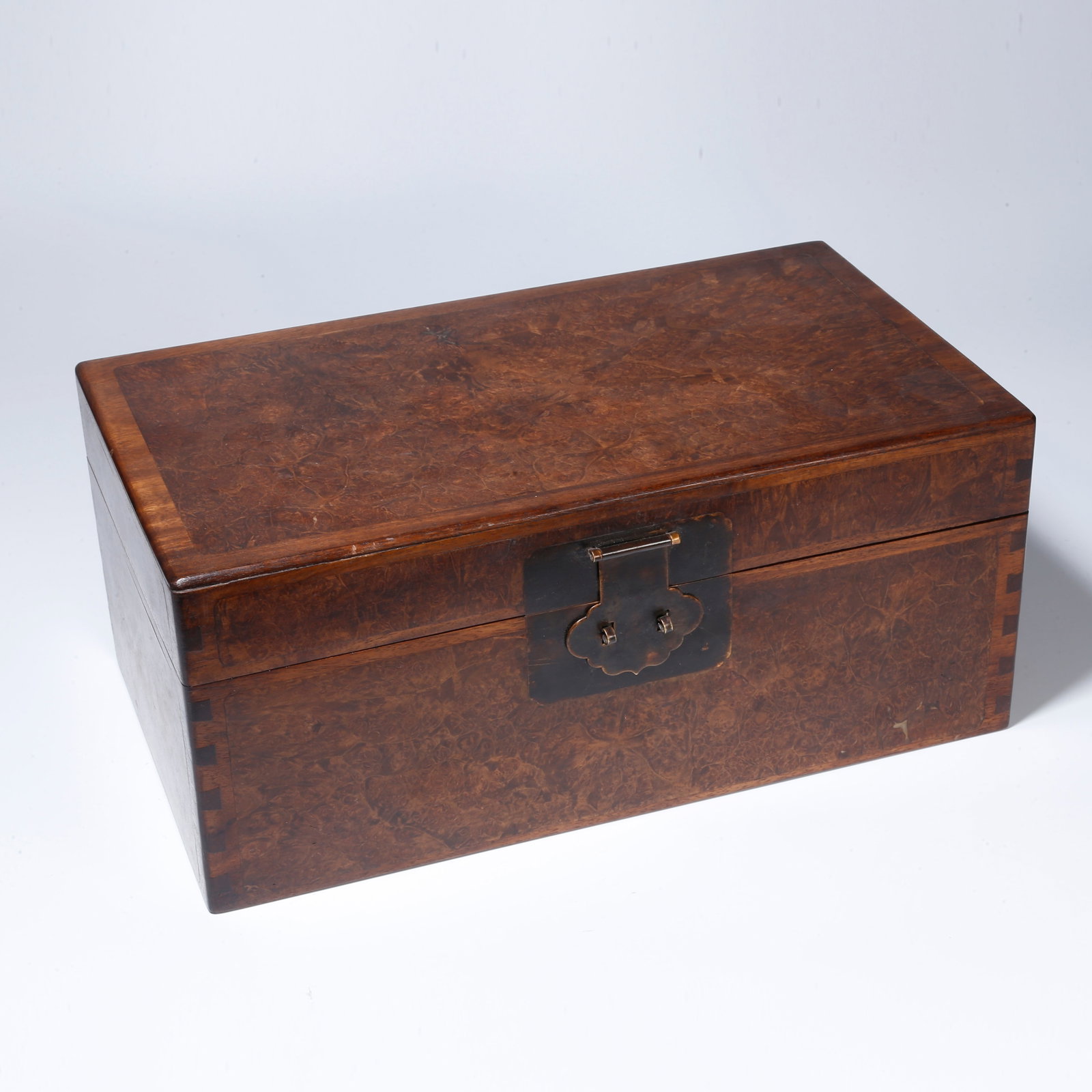 A BURLWOOD SMALL BOX (1 of 9)