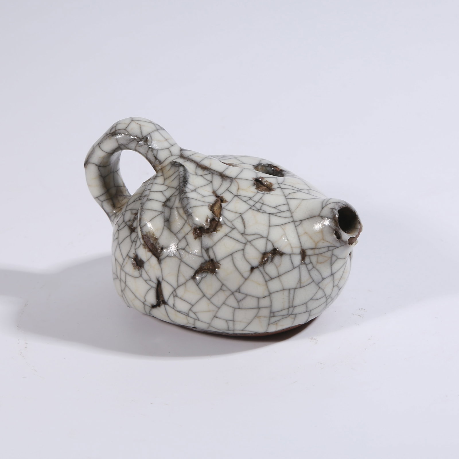 A GE WARE WATER POT IN AUSPICIOUS FRUIT SHAPE: Ge Ware Water Pot in Auspicious Fruit Shape