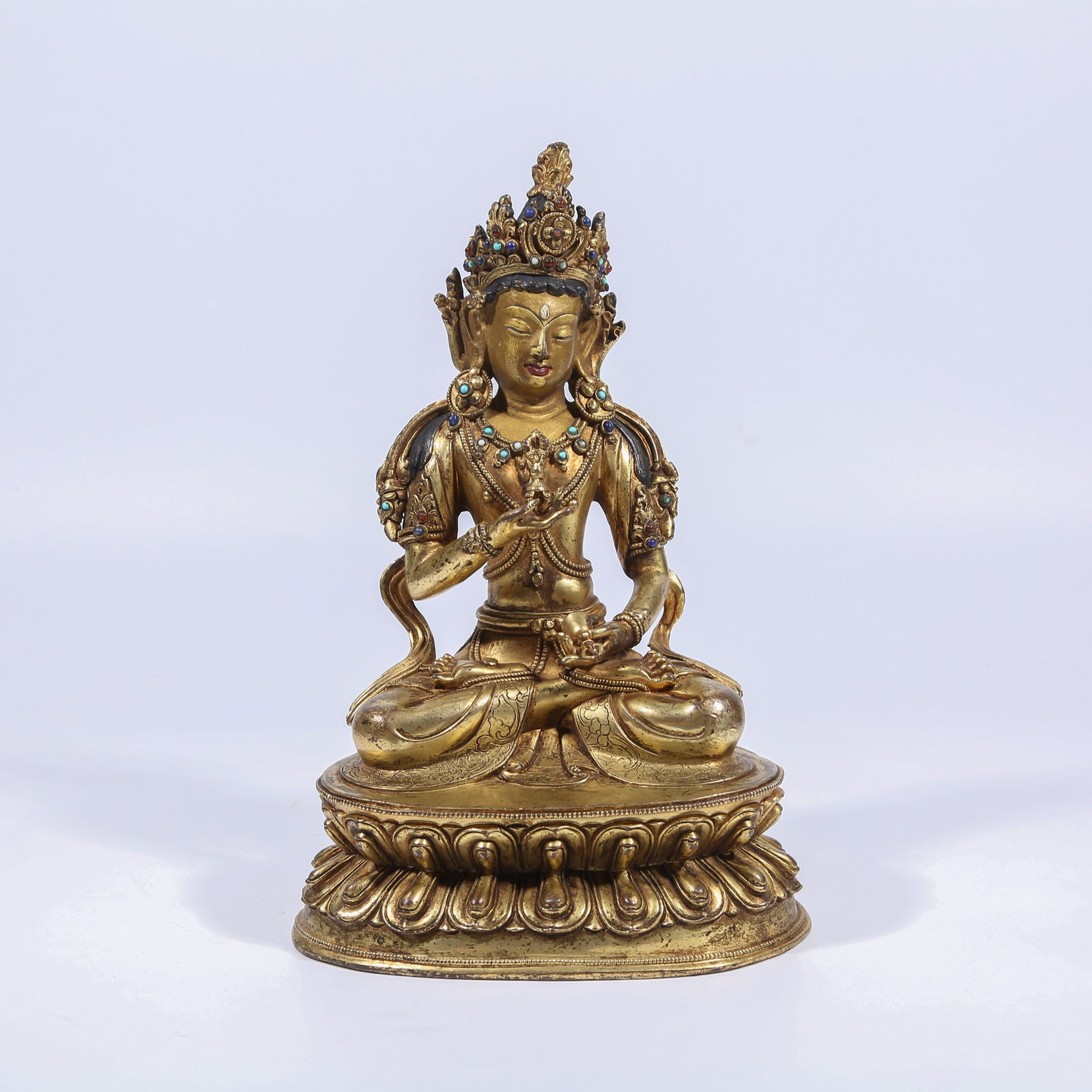 A GILT BRONZE VAJRASATTVA STATUE: Gilt Bronze Vajrasattva Statue