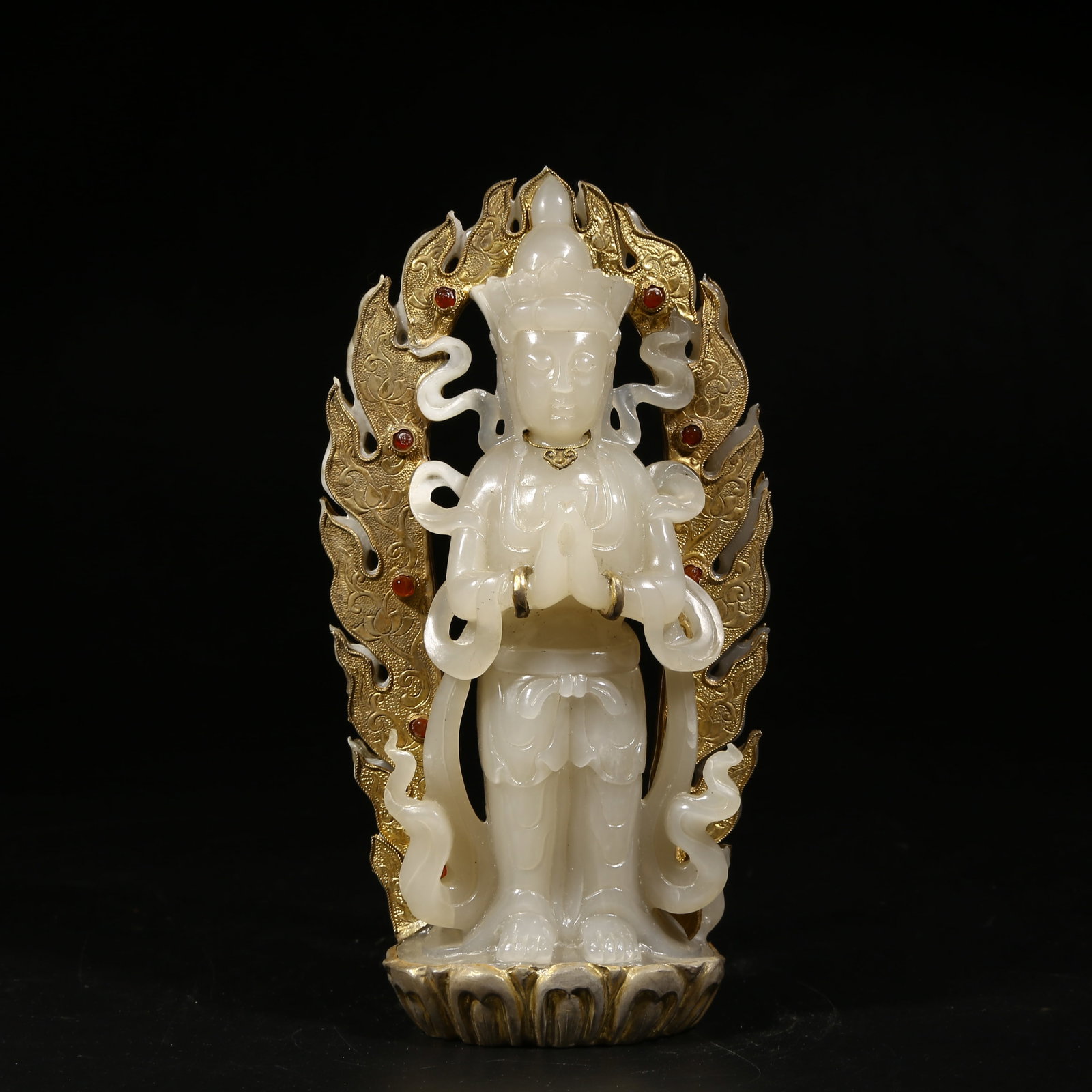 A STANDING BODHISATTVA SCULPTURE IN HETIAN WHITE JADE: Standing Bodhisattva sculpture in Hetian white jade