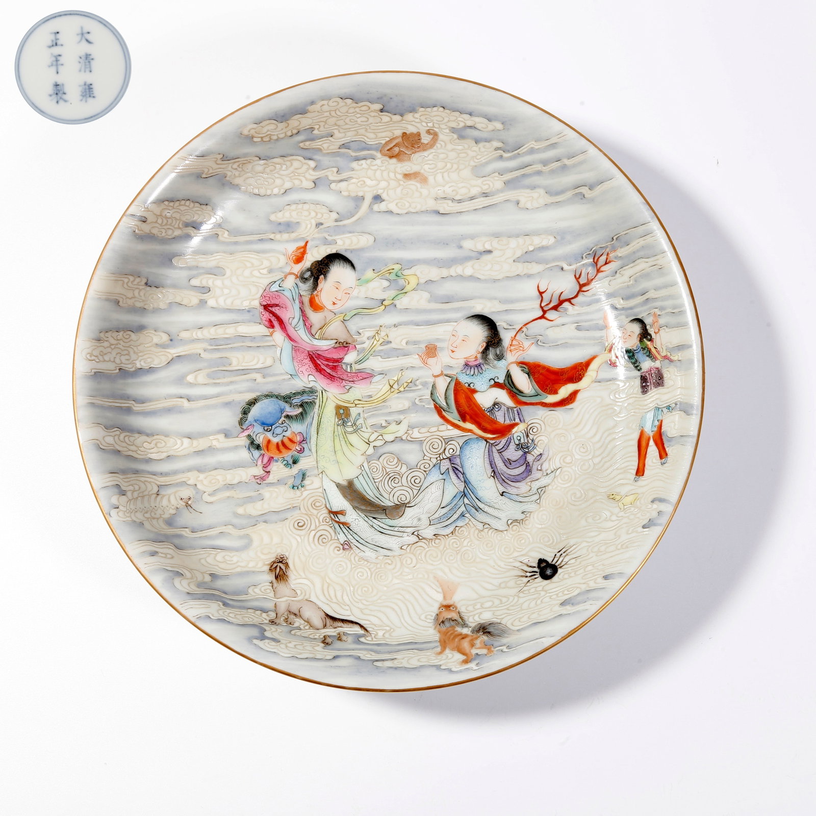 A FAMILLE-ROSE IMMORTAL FIGURE PLATE: Famille-Rose Immortal Figure Plate