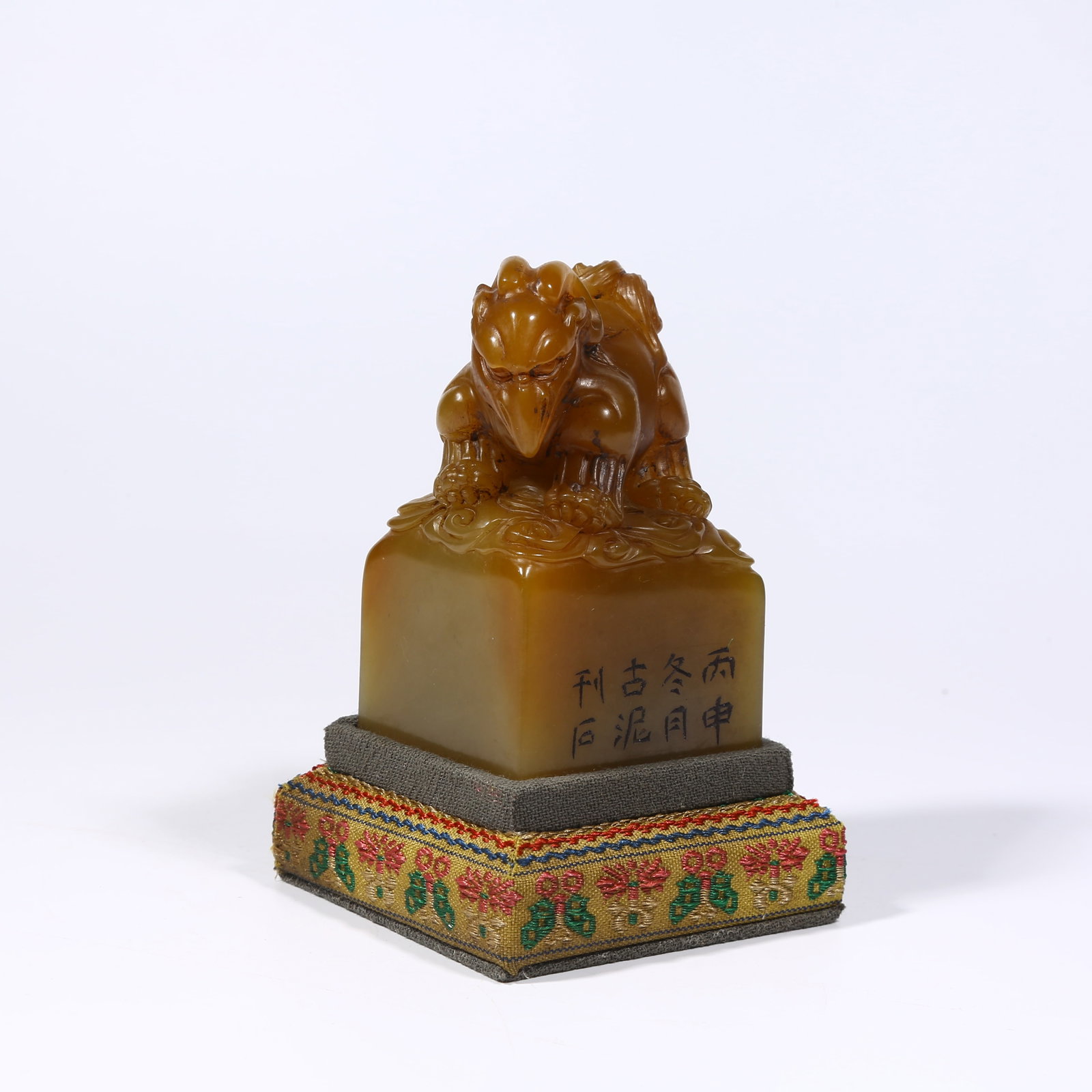 A SHOUSHAN STONE SEAL WITH BEAST KNOB: Shoushan stone seal with beast knob