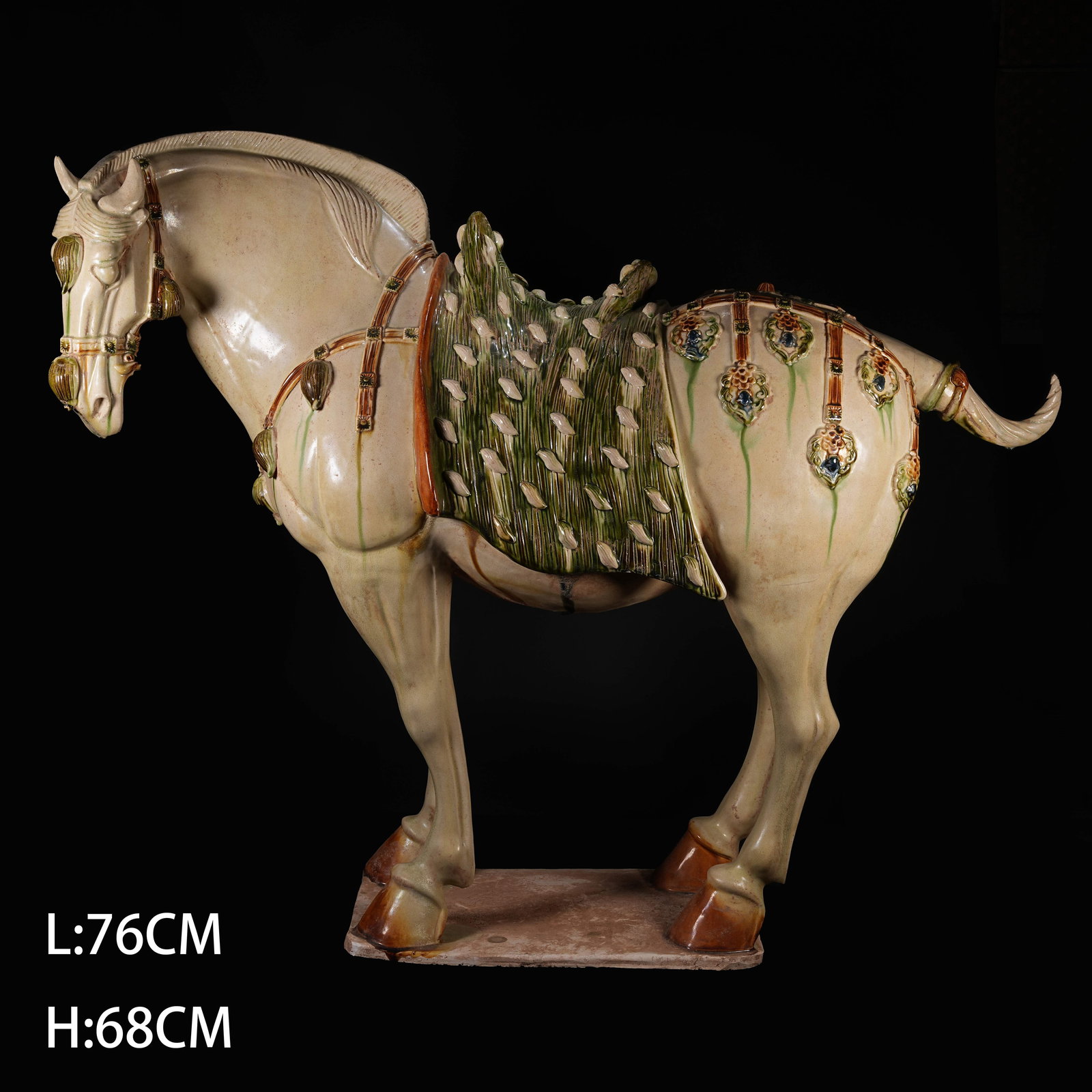 A TANG TRI-COLOR STEED ORNAMENT (1 of 11)