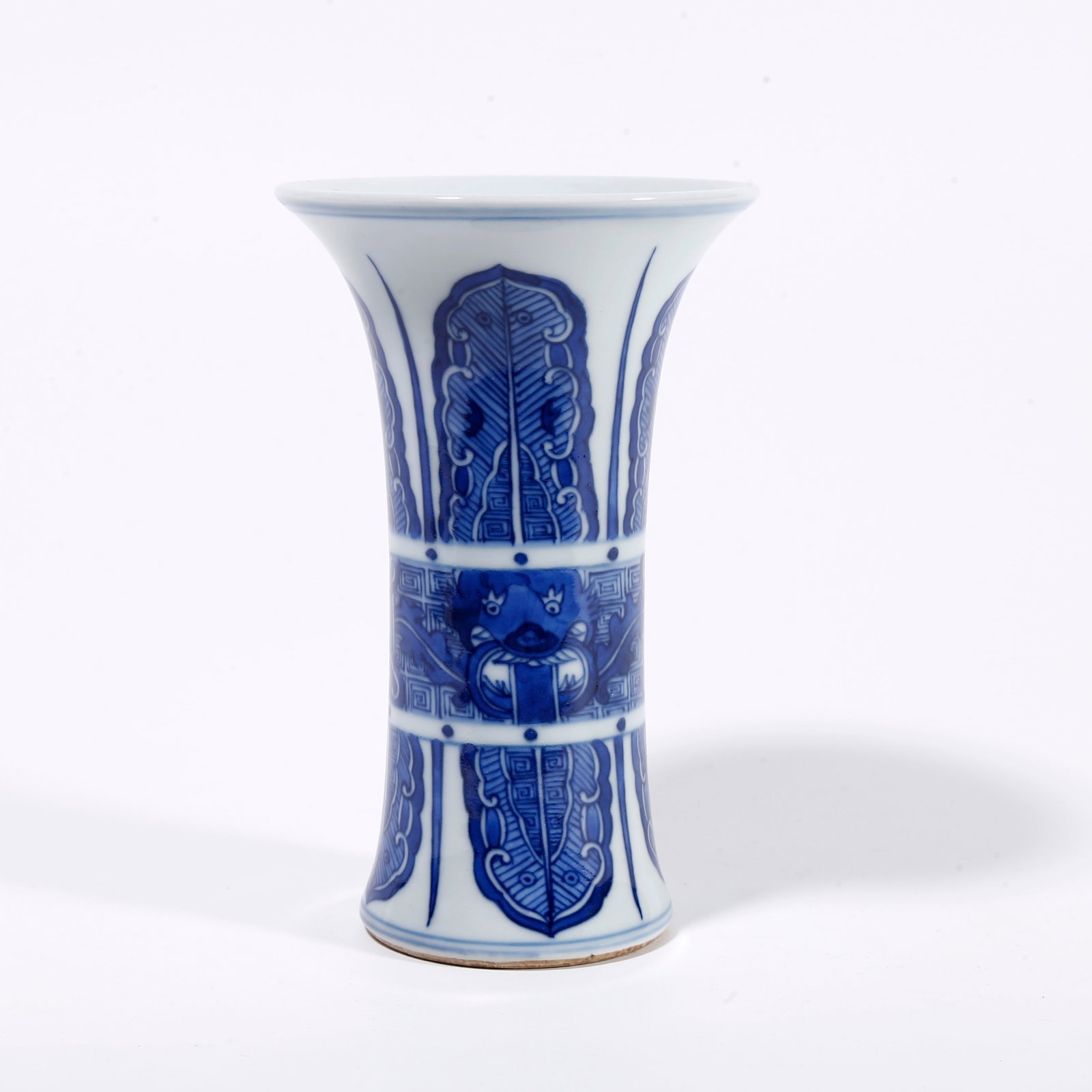 A BLUE AND WHITE GU-SHAPED VASE (1 of 9)