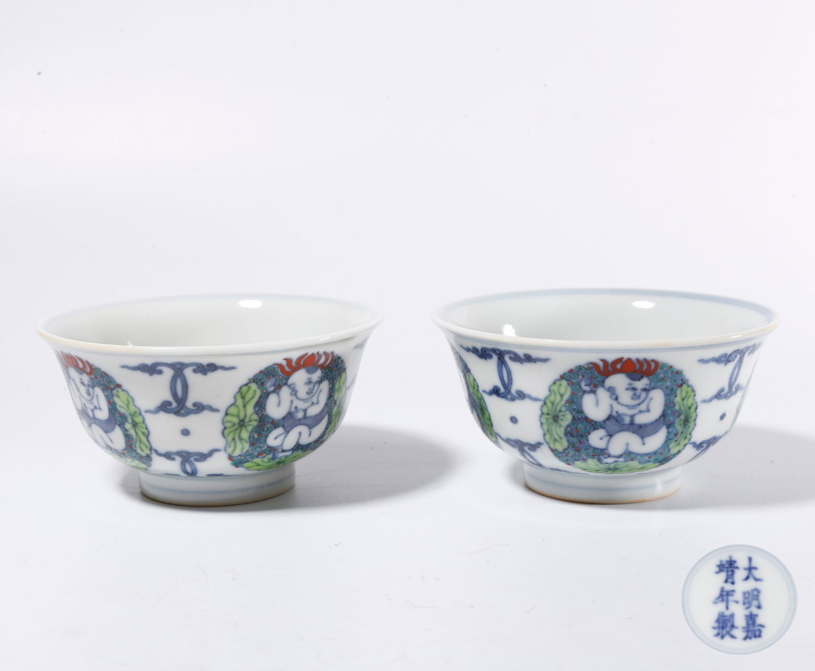 A FAMILLE ROSE BOWL WITH BOY PATTERN (PAIR) (1 of 9)
