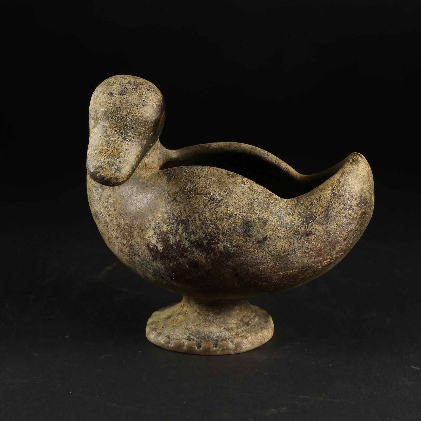 A YI-JUN BAO DUCK-SHAPED INCENSE BURNER: Yi-Jun Bao Duck-Shaped Incense Burner