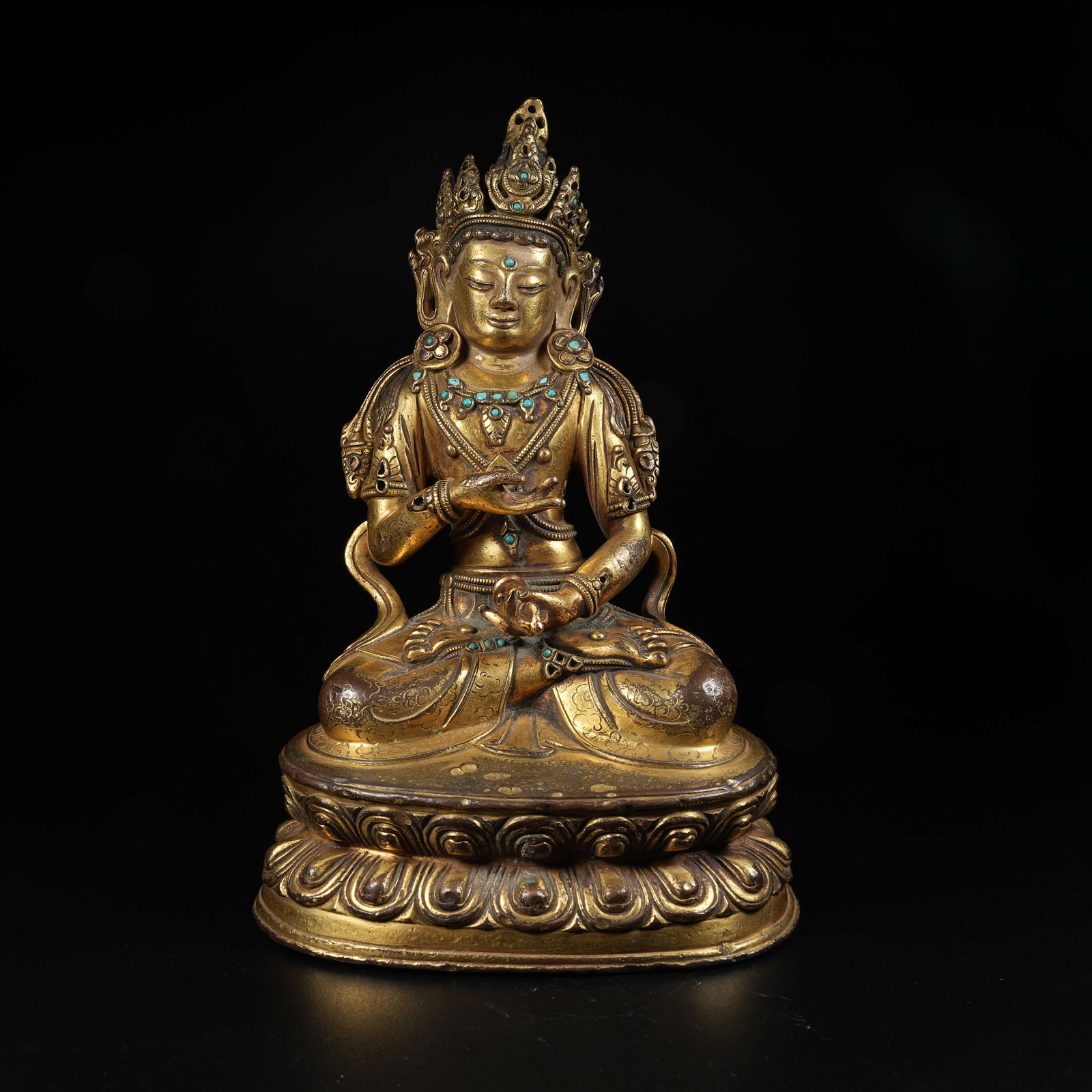 A GILT BRONZE STATUE OF VAJRASATTVA: Gilt Bronze Statue of Vajrasattva