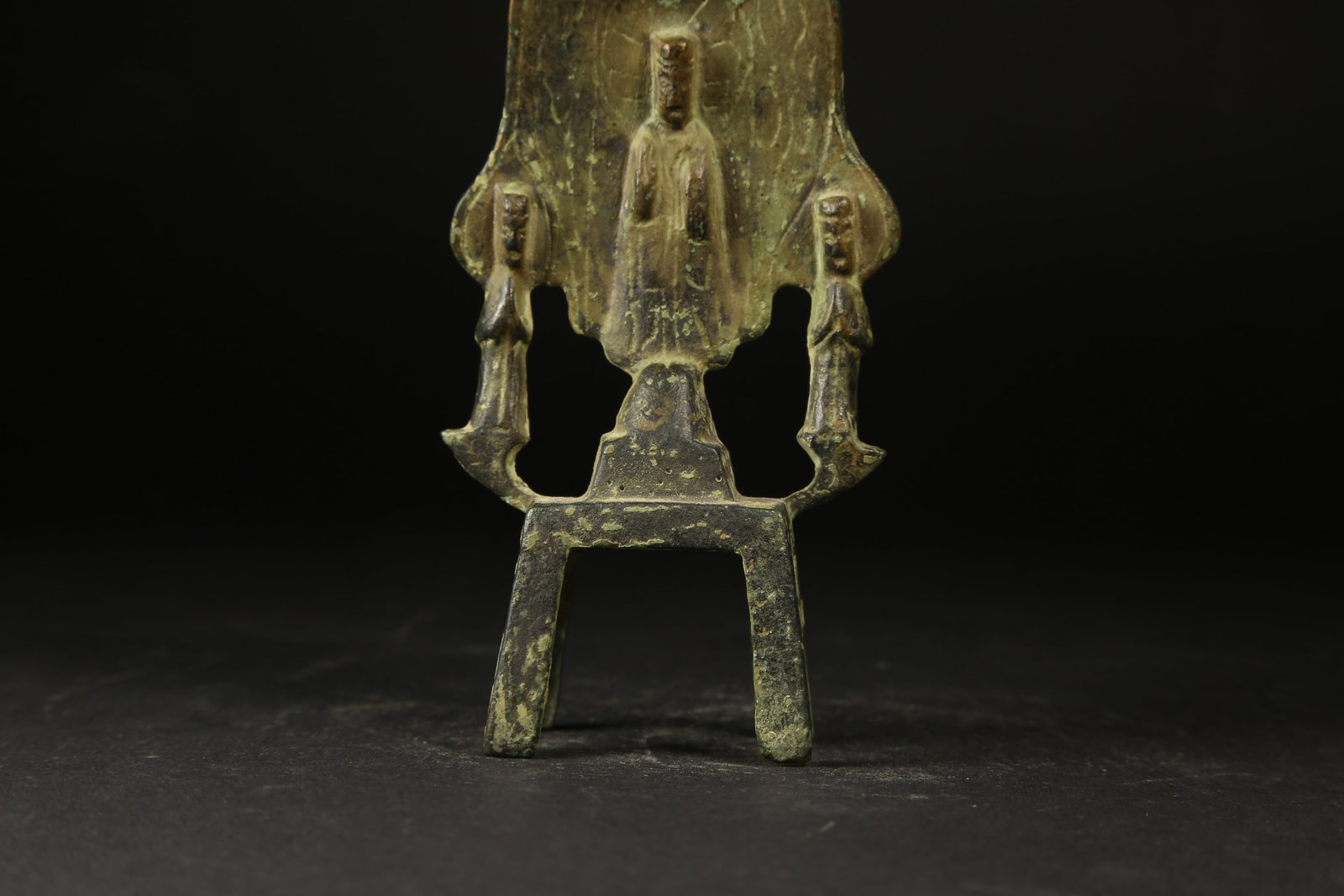 A BRONZE PANEL BUDDHA LAMP STATUE - 3