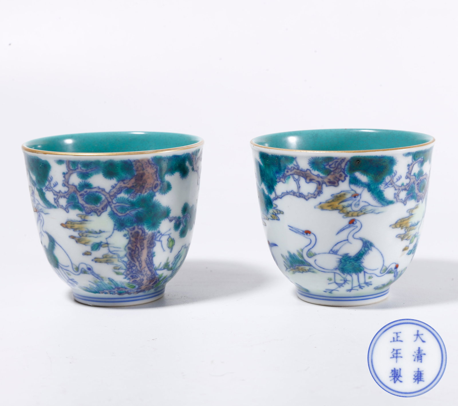 A FAMILLE ROSE CUP WITH PINE AND CRANE PATTERN (PAIR) (1 of 9)