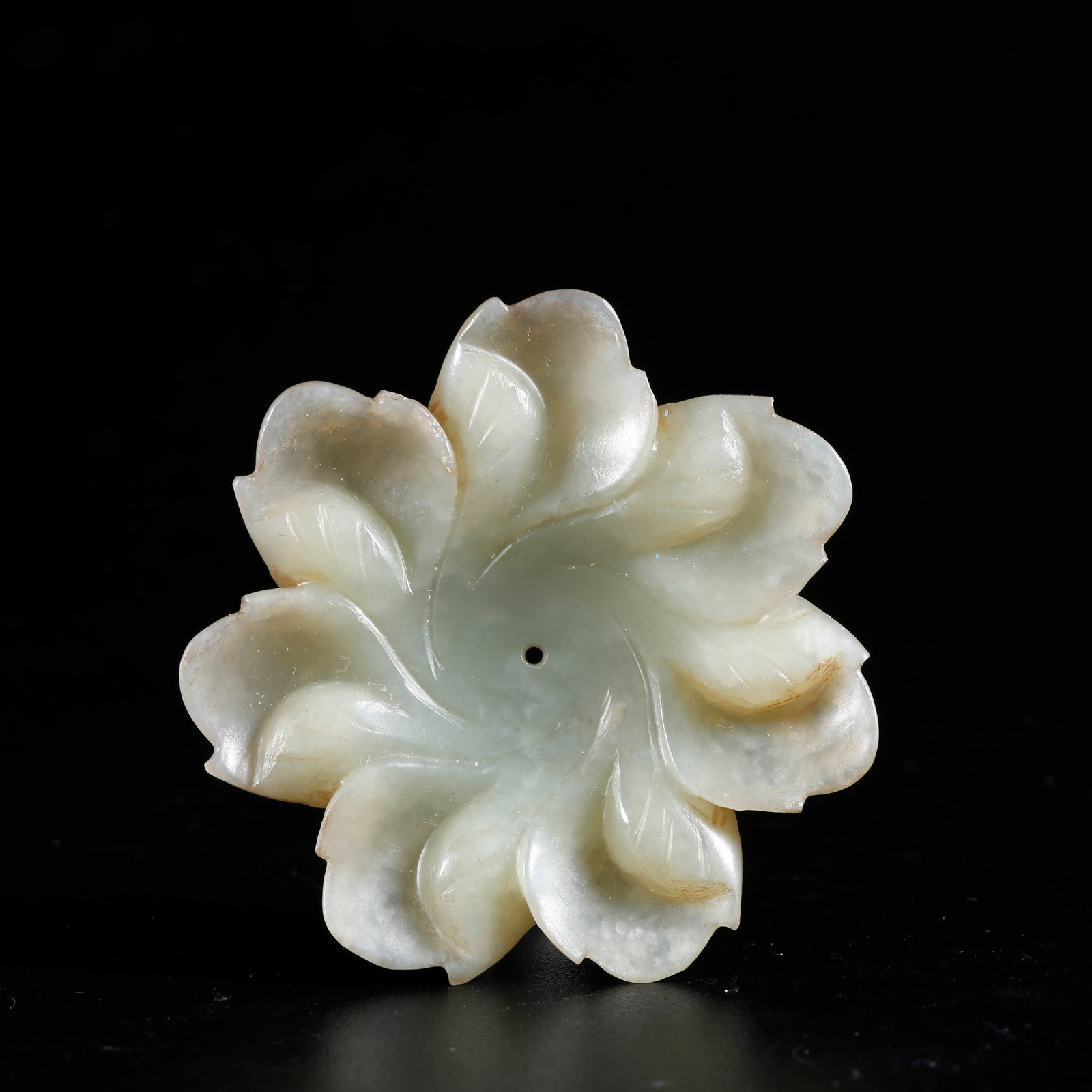 A HETIAN JADE CARVED LOTUS-SHAPED PENDANT (1 of 9)
