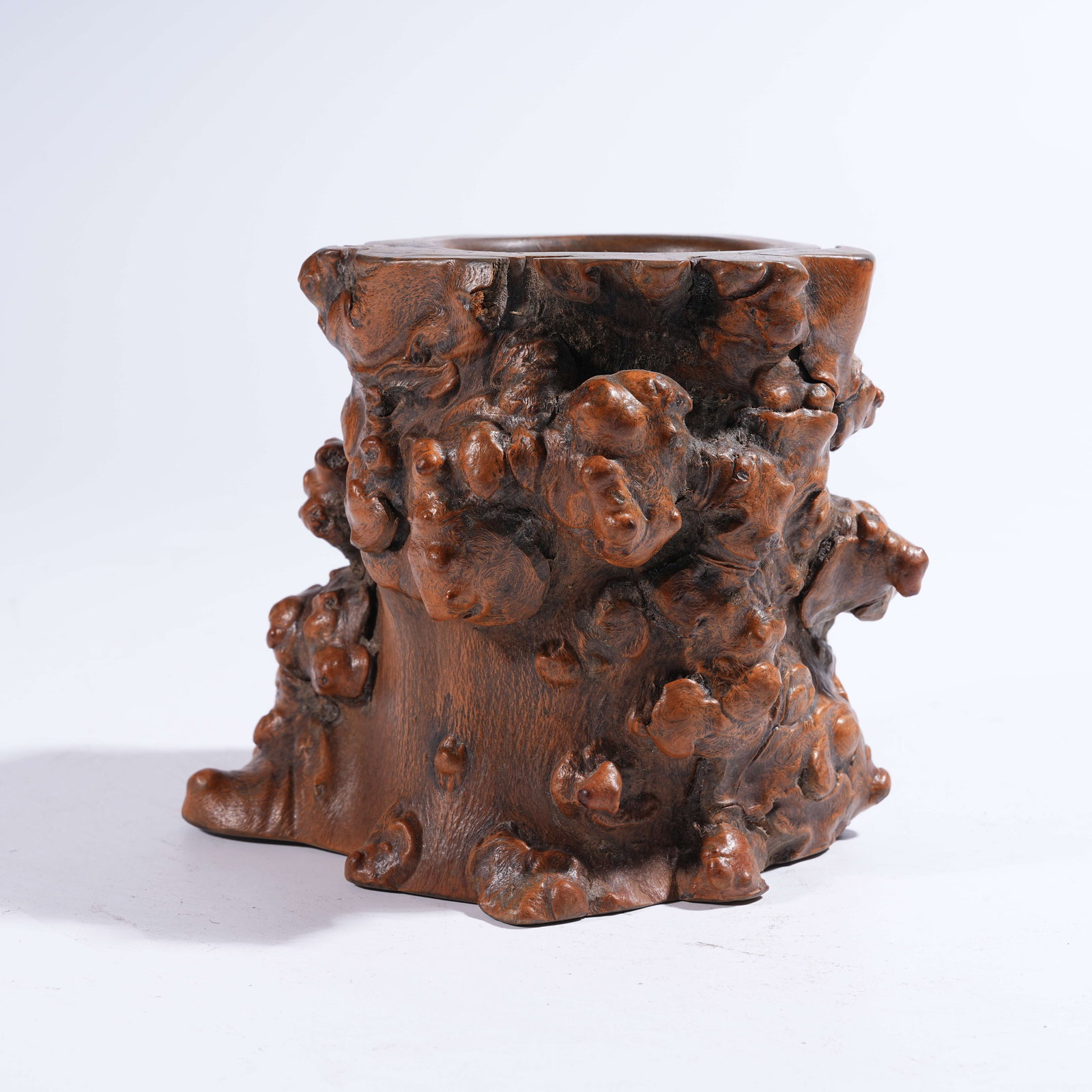 A HUANGHUALI BURL WOOD BRUSH POT: Huanghuali Burl Wood Brush Pot