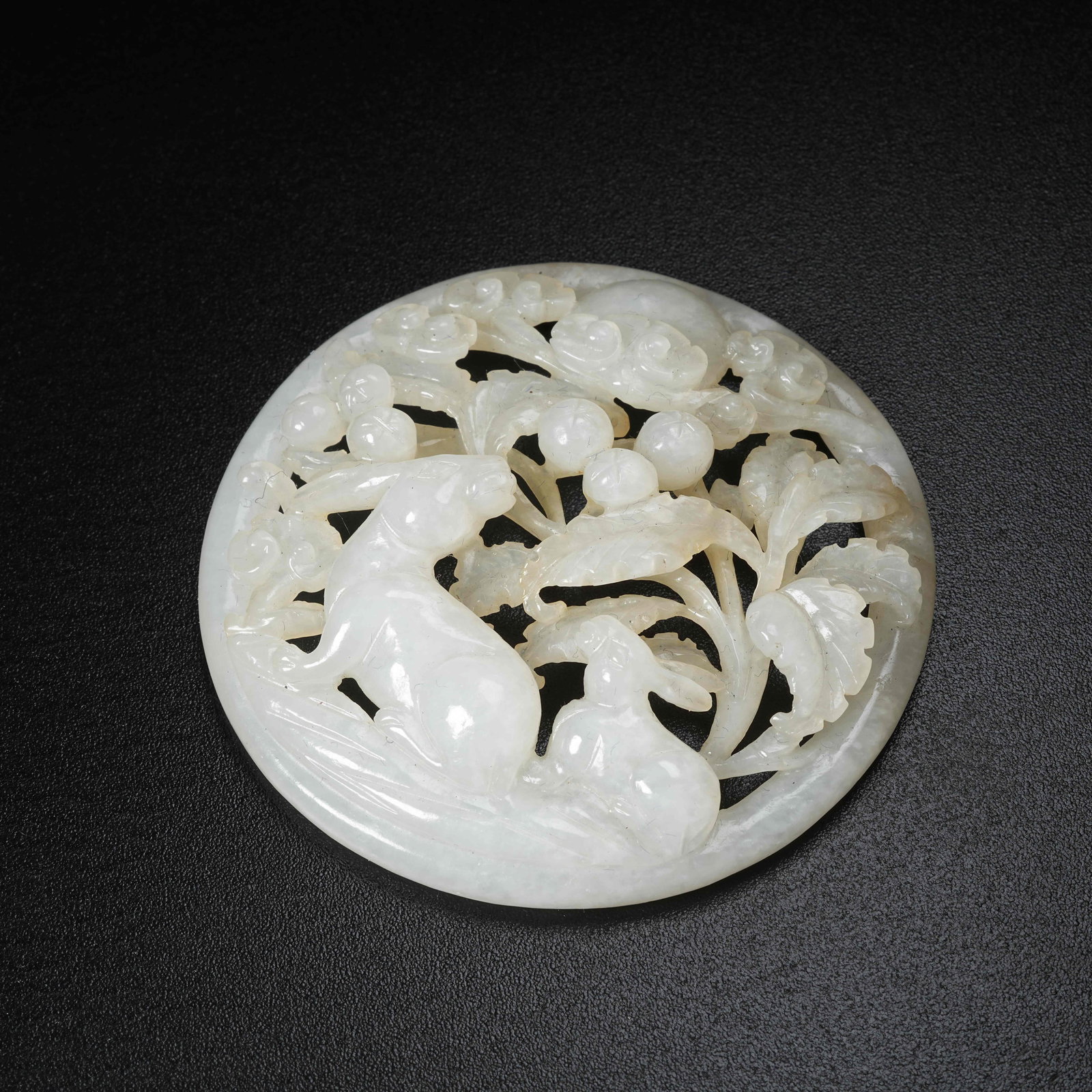 A HETIAN JADE BELT ORNAMENT WITH DOUBLE RABBIT PATTERN (1 of 9)