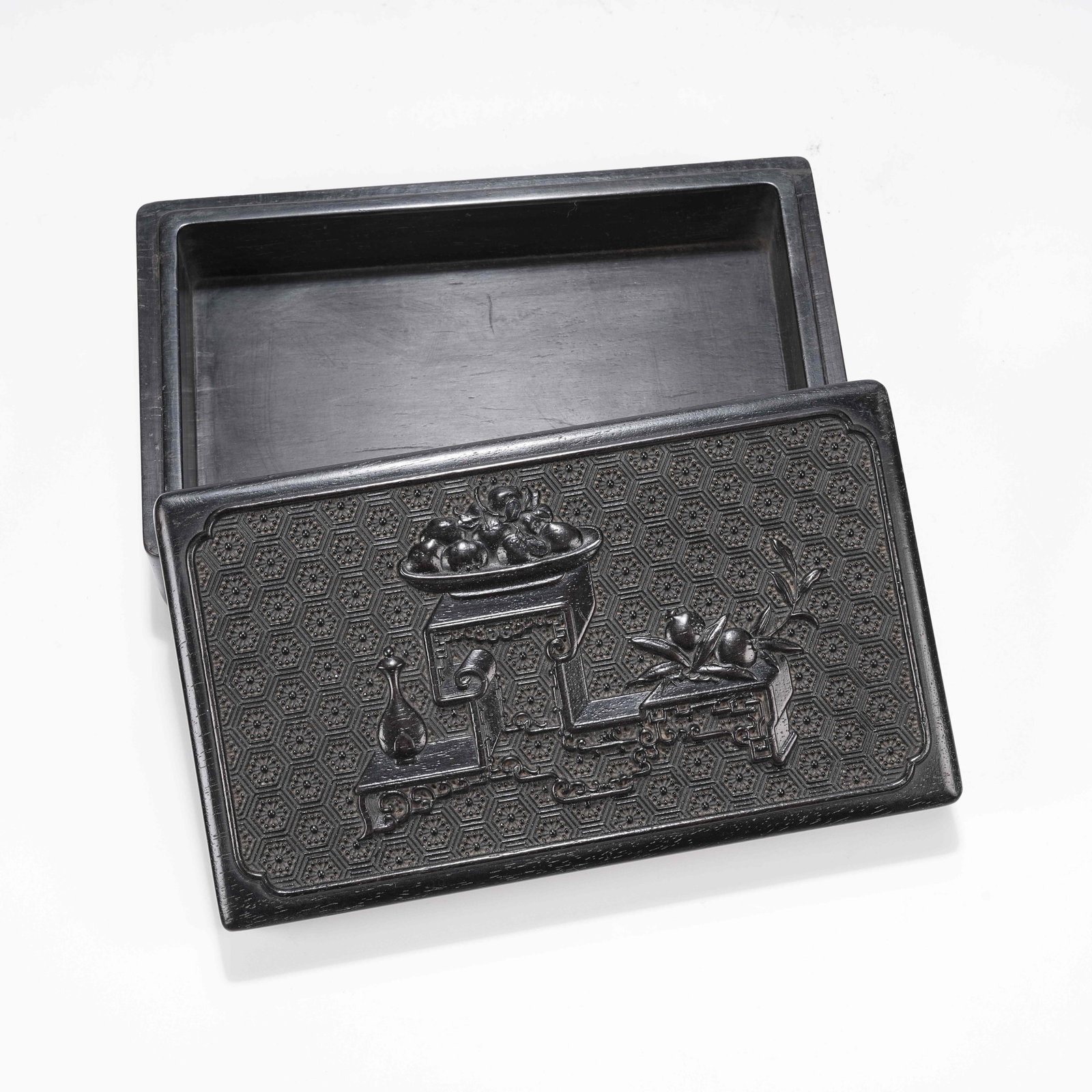 A ZITAN WOOD COVERED BOX WITH ANTIQUE PATTERN: Zitan Wood Covered Box with Antique Pattern