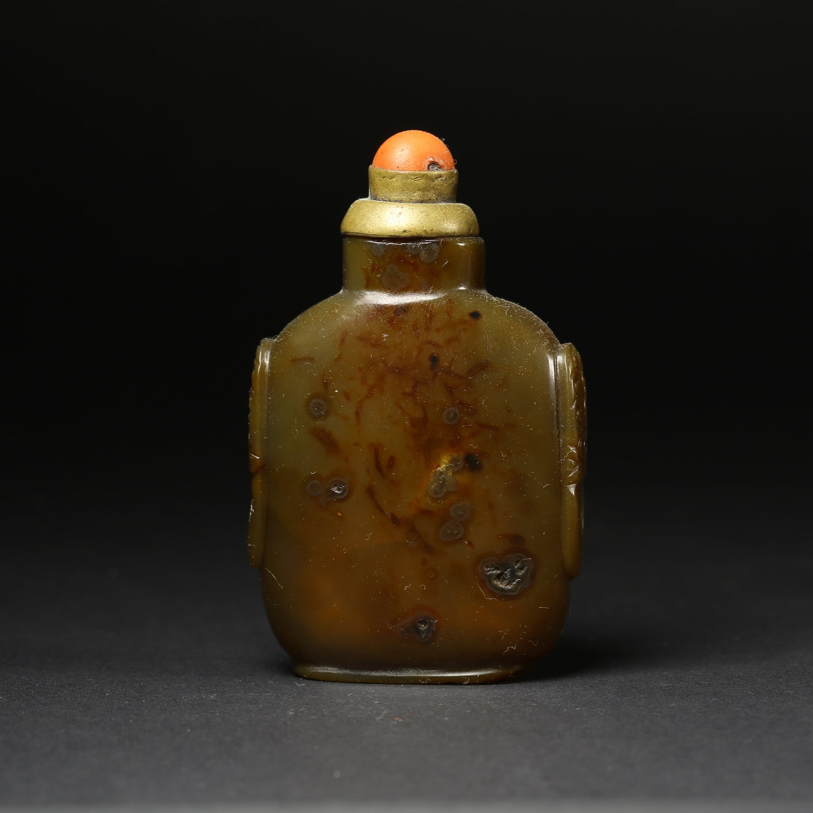 A AGATE SNUFF BOTTLE WITH HANDLES (1 of 9)