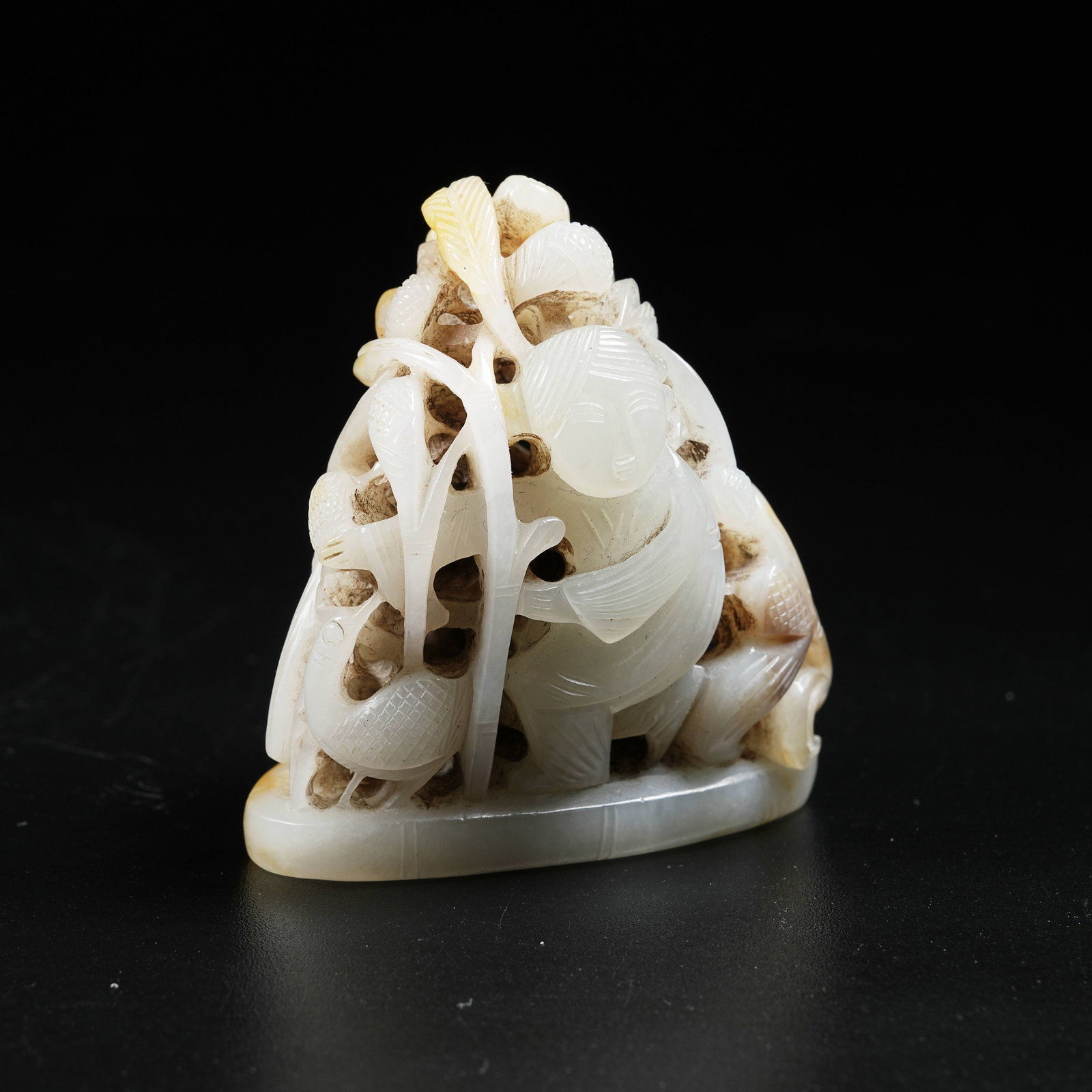A HOTAN JADE CENSER FINIAL: Hotan Jade Censer Finial