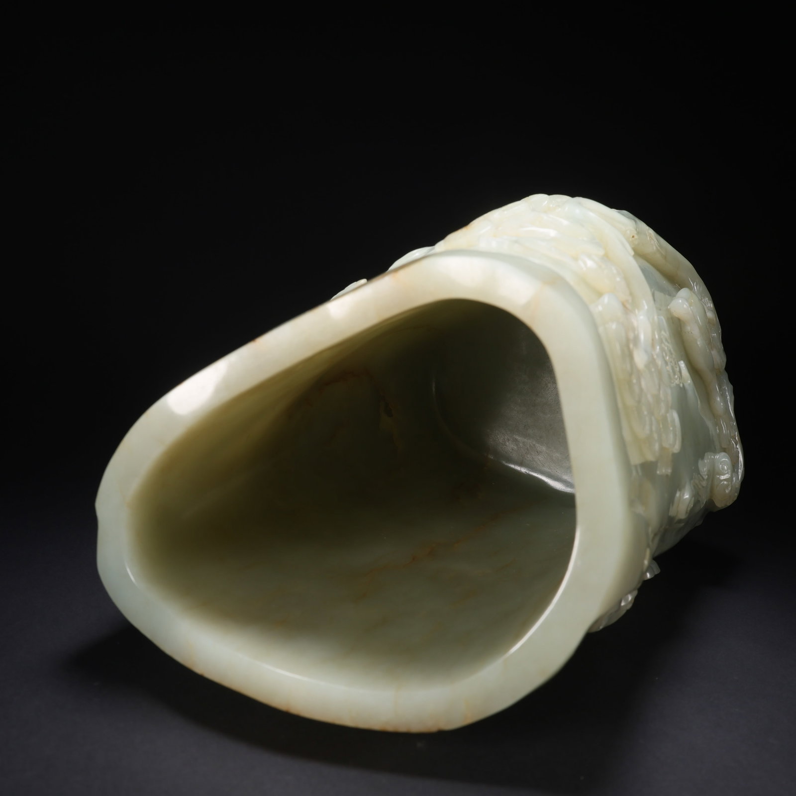 A HETIAN JADE PINE AND CRANE LONGEVITY BRUSH HOLDER - 8