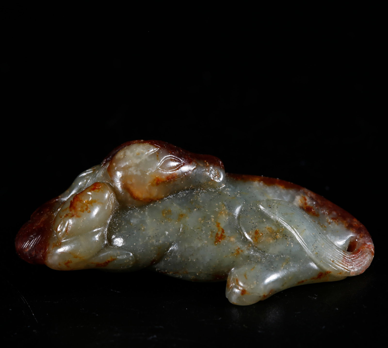 A HETIAN JADE CARVED ORNAMENT OF HORSE AND MONKEY PATTERN: Hetian Jade Carved Ornament of Horse and Monkey Pattern