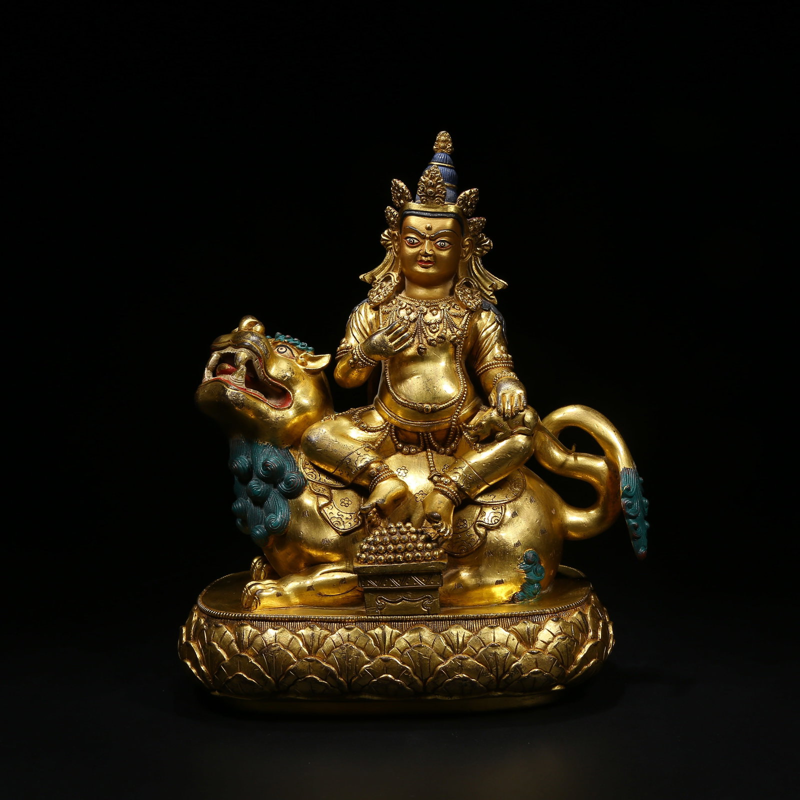 A GILT BRONZE STATUE OF VAISRAVANA (GUARDIAN KING OF WEALTH) (1 of 8)