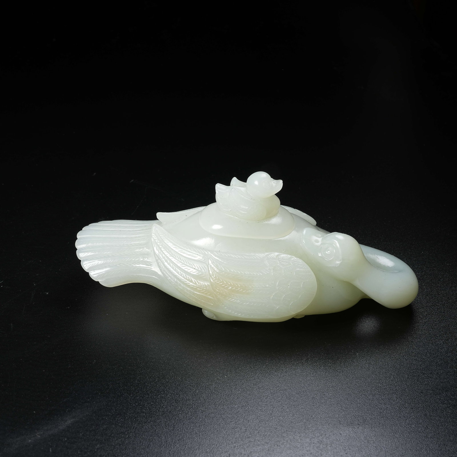 A HETIAN JADE WATER POT WITH DOUBLE GOOSE DESIGN: Hetian Jade Water Pot with Double Goose Design