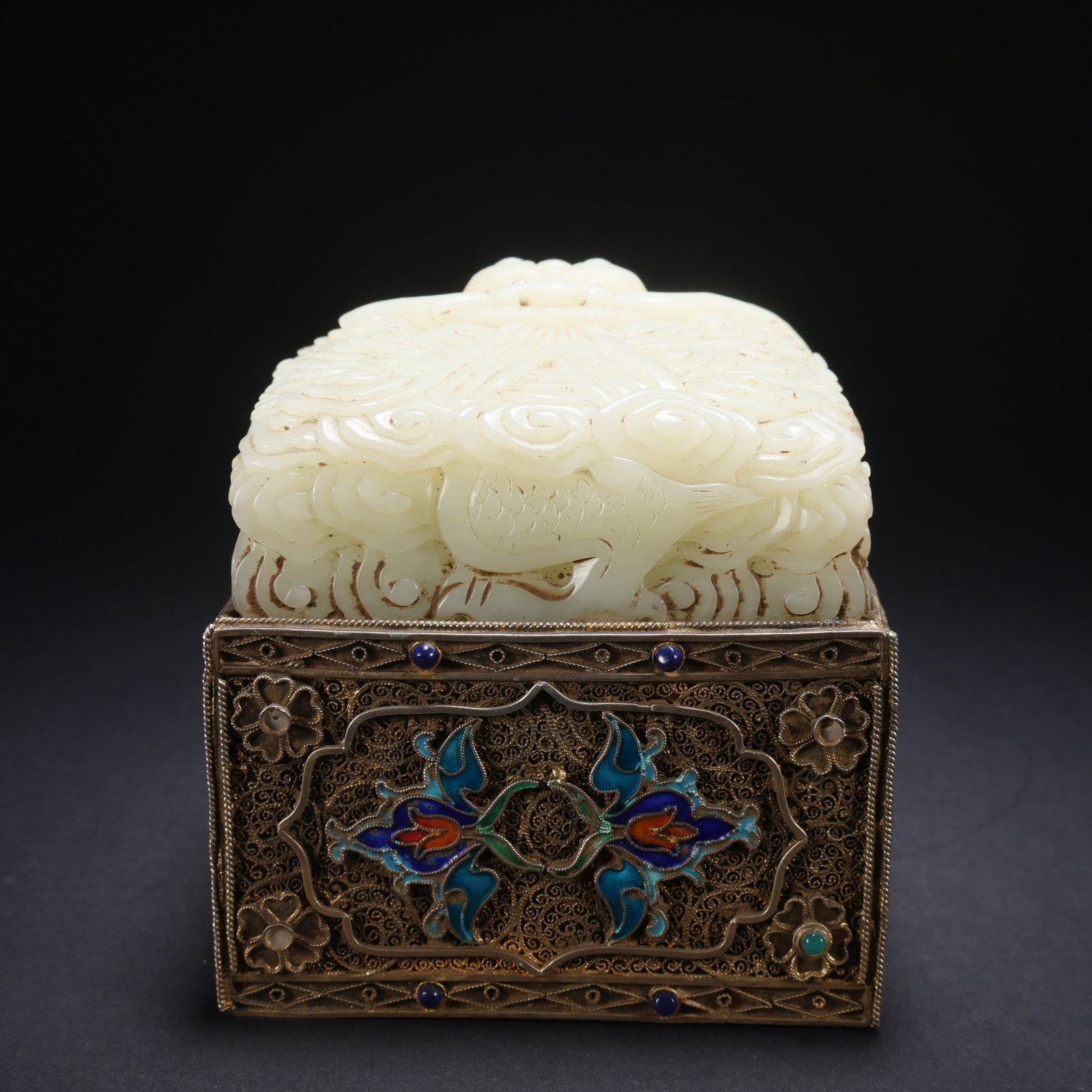A HETIAN JADE GILT-SILVER CLOISONNÉ GEM-INLAID DRAGON KNOB SEAL: Hetian Jade Gilt-Silver Cloisonné Gem-Inlaid Dragon Knob Seal