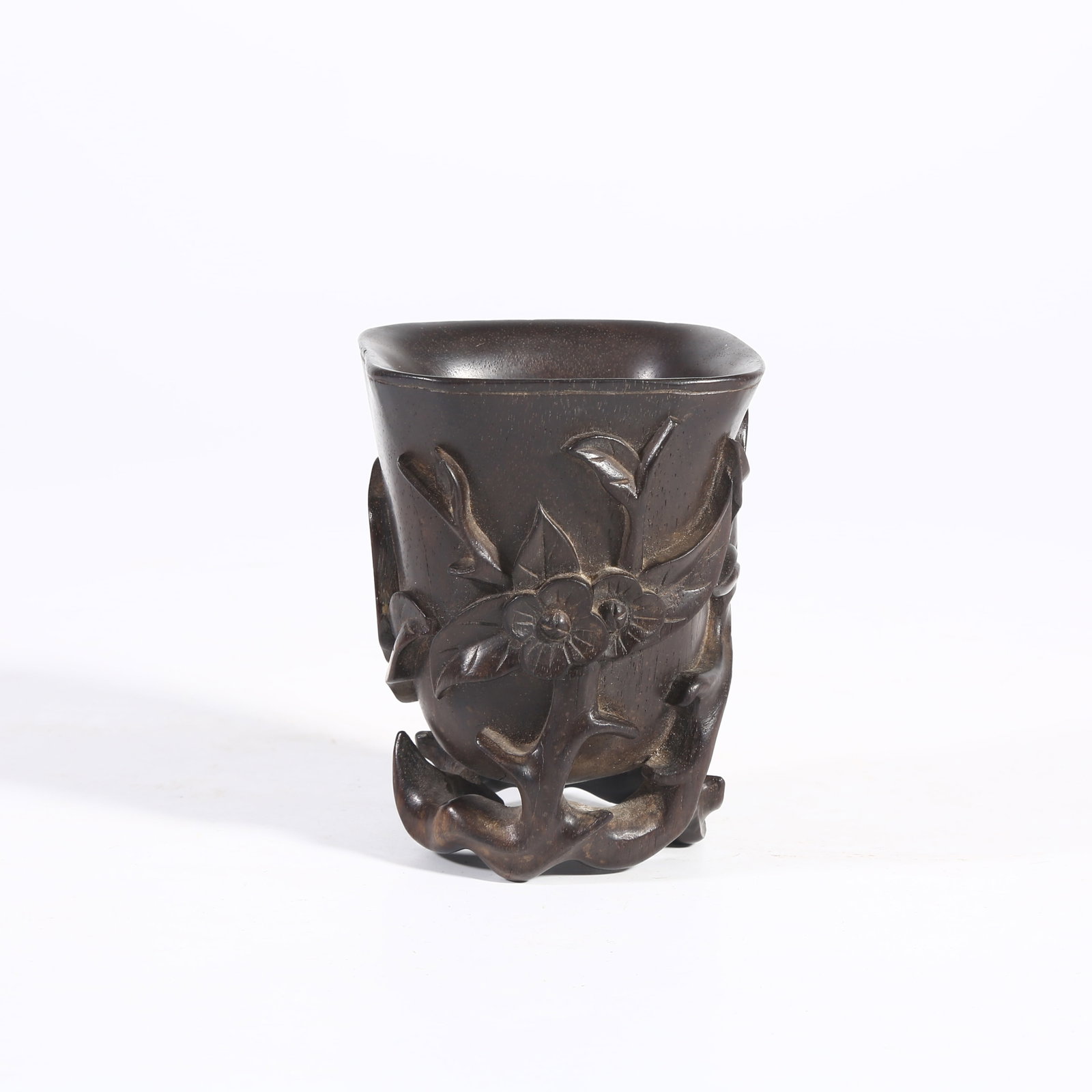 A ZITAN CUP WITH PLUM BLOSSOM PATTERN (1 of 10)