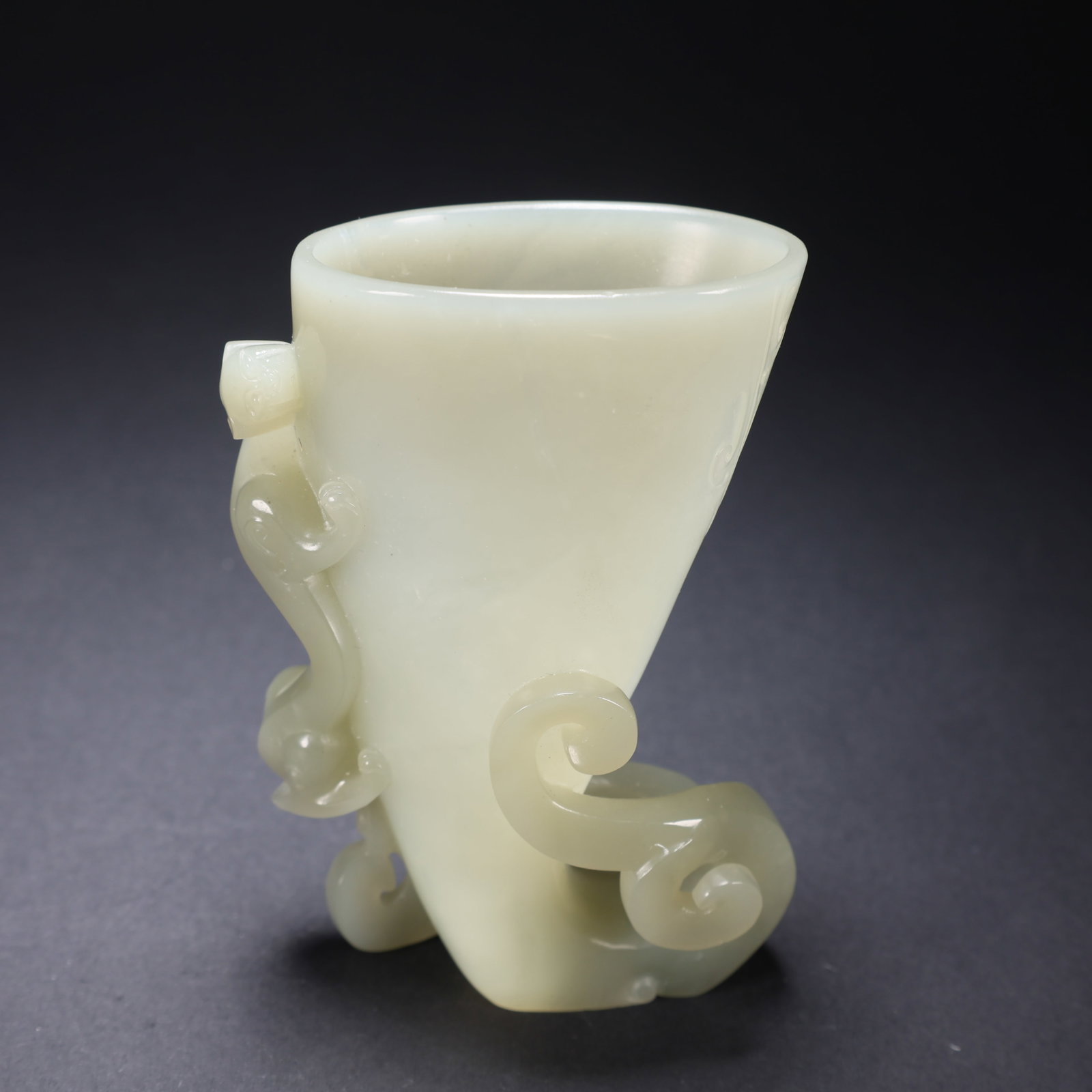 A HETIAN JADE CHI-DRAGON HORN CUP (1 of 9)