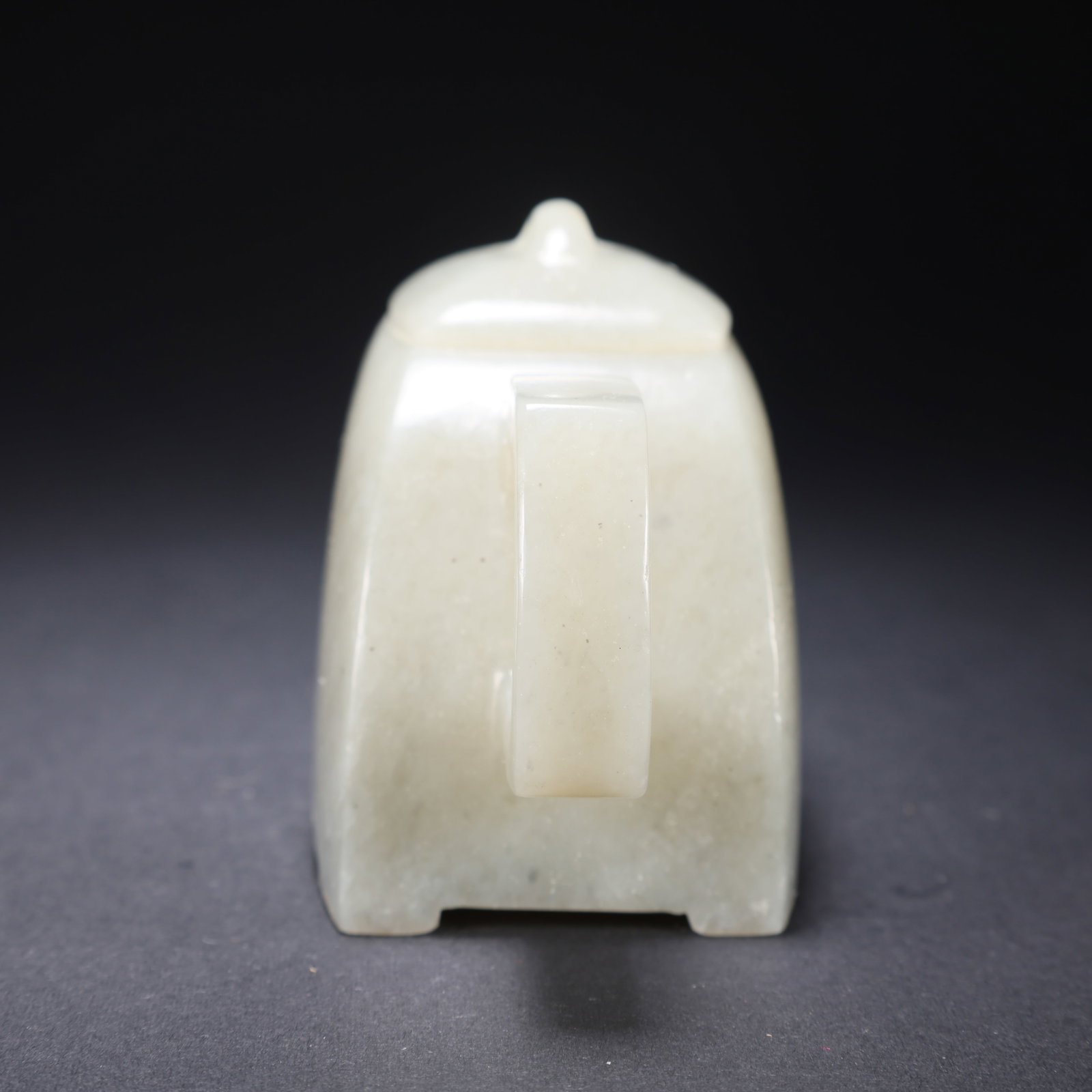 A HETIAN JADE RECTANGULAR PLAIN WINE POT - 4