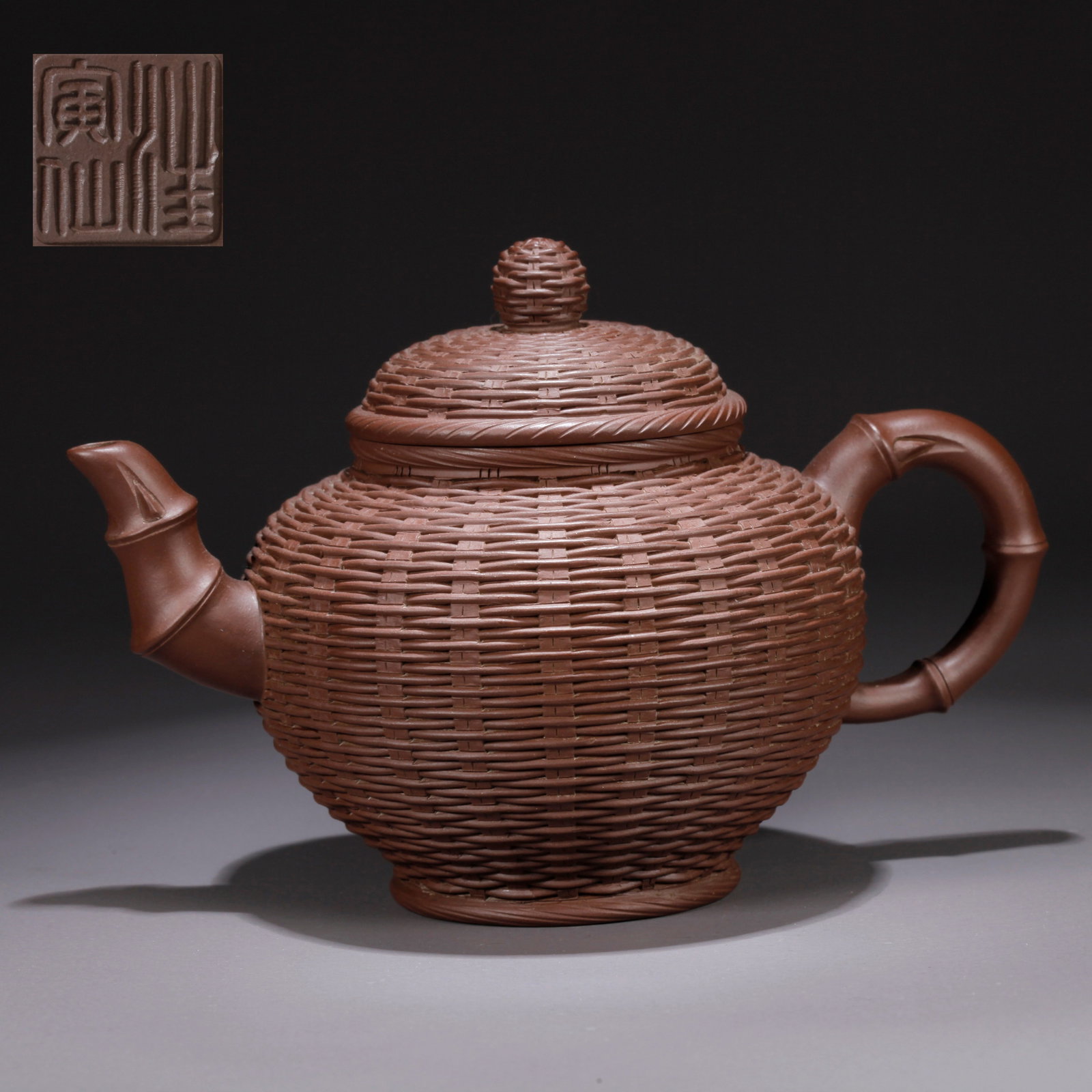 A PURPLE CLAY (ZISHA) TEAPOT (1 of 9)