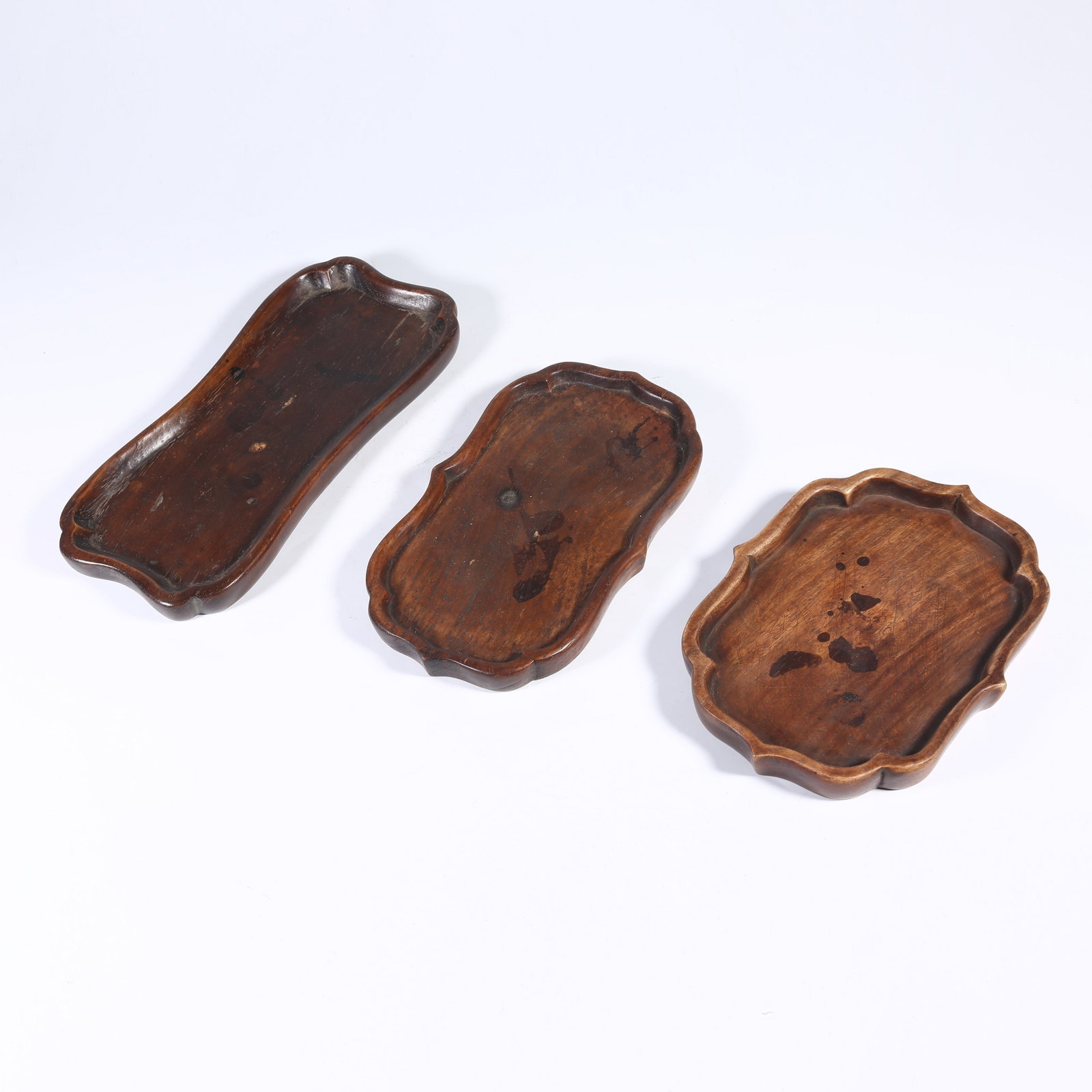 A SET OF HUANGHUALI INCENSE TRAYS (1 of 7)