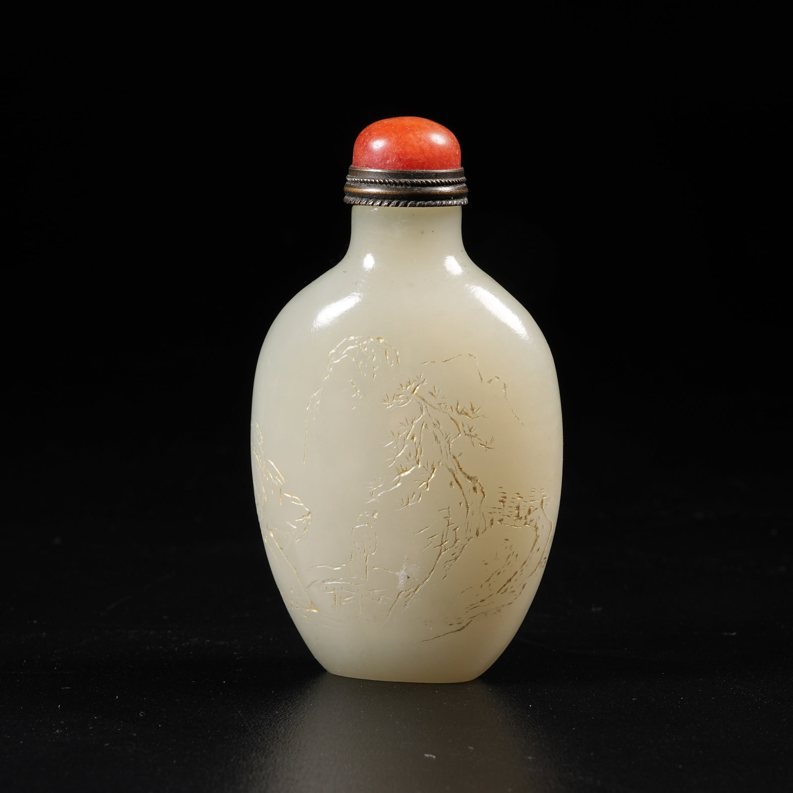 A HETIAN JADE GILT-DECORATED SNUFF BOTTLE WITH ELEGANT GATHERING BENEATH PINE SCENE: Hetian Jade Gilt-Decorated Snuff Bottle with Elegant Gathering Beneath Pine Scene