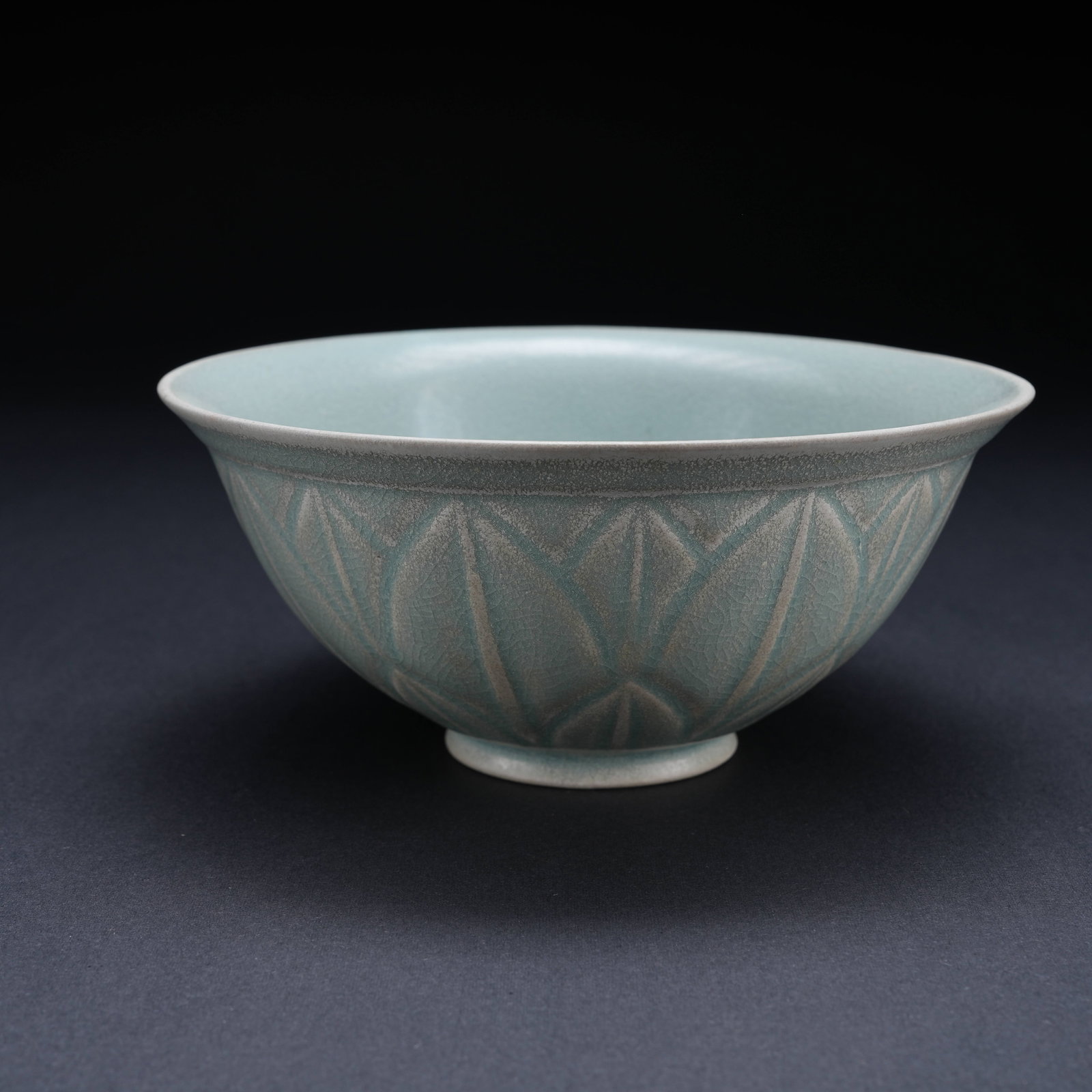 A RU KILN LARGE BOWL WITH PETAL PATTERN: Ru Kiln Large Bowl with Petal Pattern
