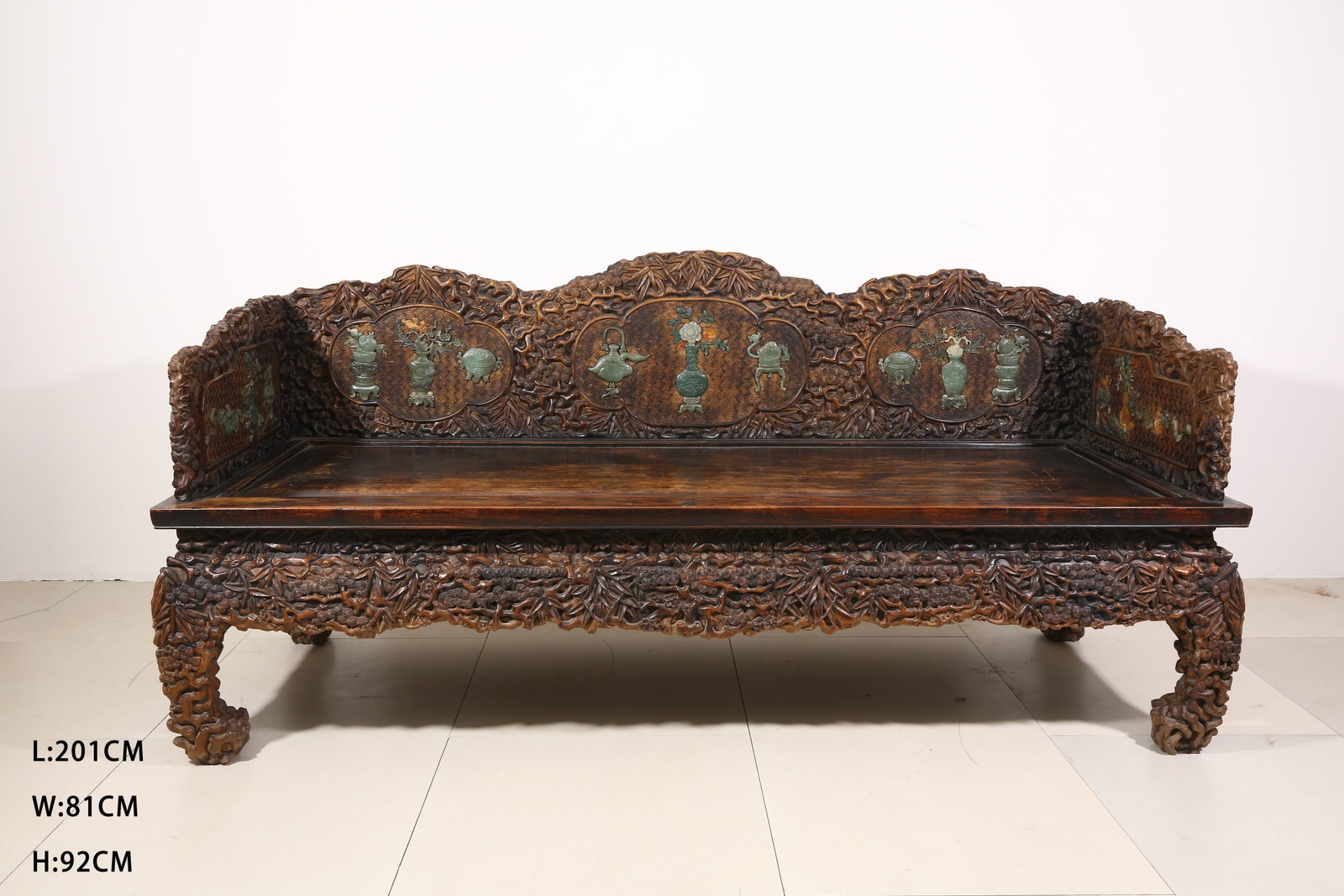 A HUANGHUALI CHAISE LOUNGE INLAID WITH HUNDRED-TREASURE MOTIFS (GUIFEI TA) (1 of 9)