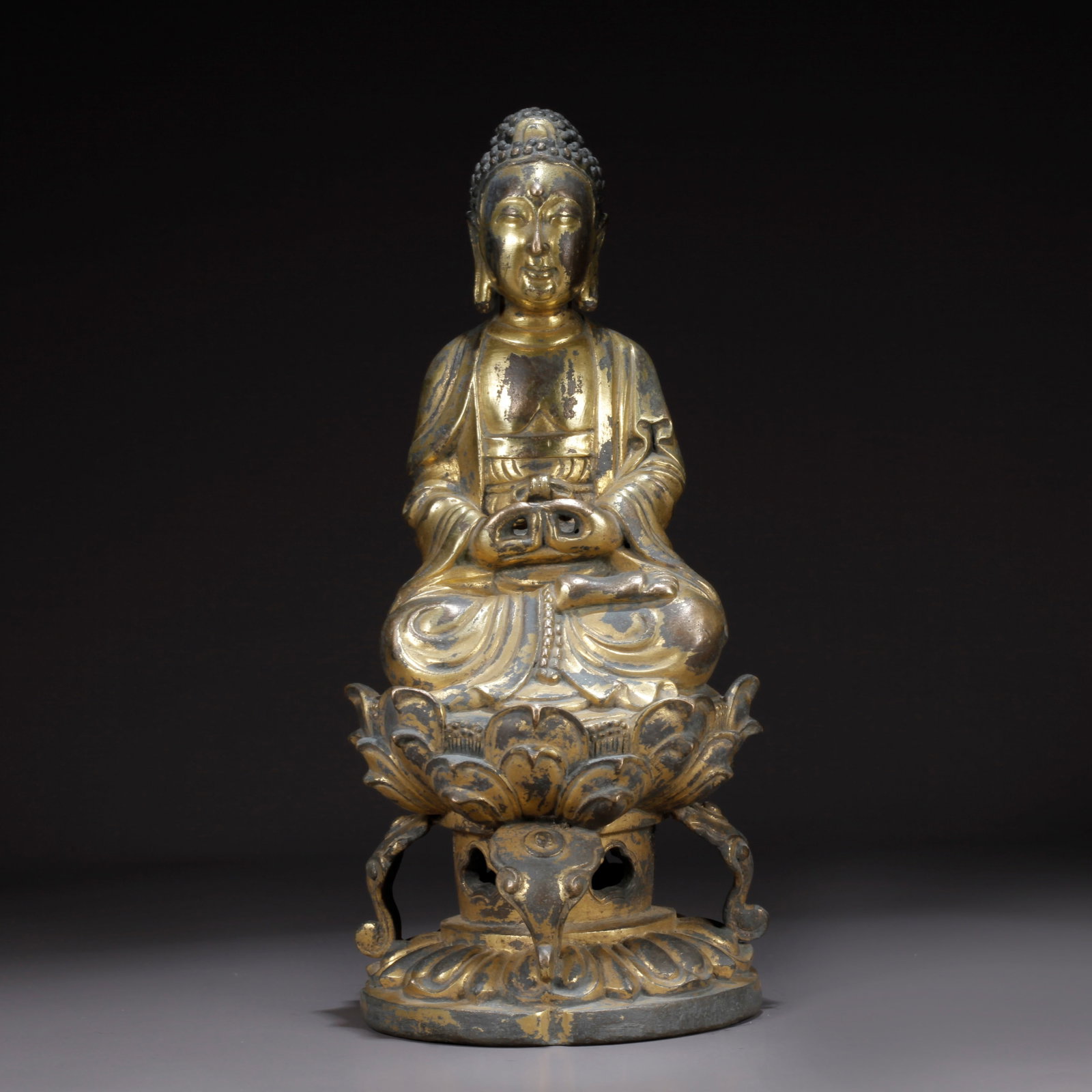 A GILDED BRONZE BUDDHA STATUE (1 of 9)