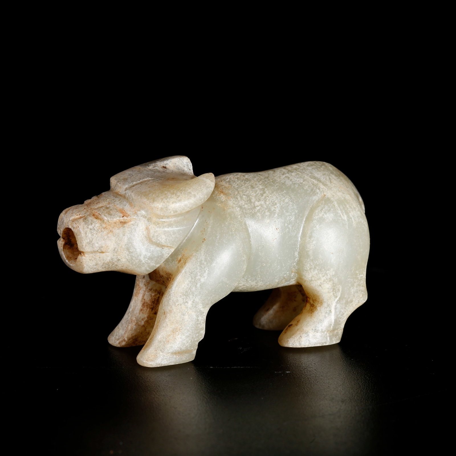 A ARCHAIC JADE CARVED OX-SHAPED ORNAMENT (1 of 10)