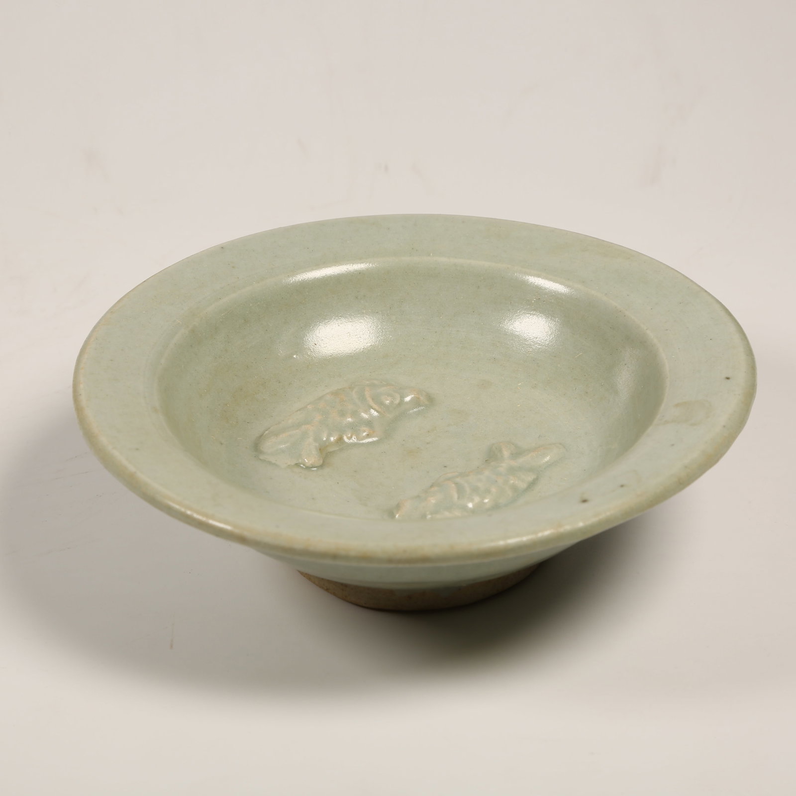 A LONGQUAN KILN OPEN-FORM TWIN FISH WASH BASIN (1 of 8)