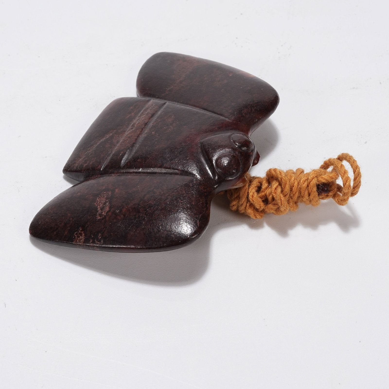 A ANCIENT JADE OWL: Ancient Jade Owl