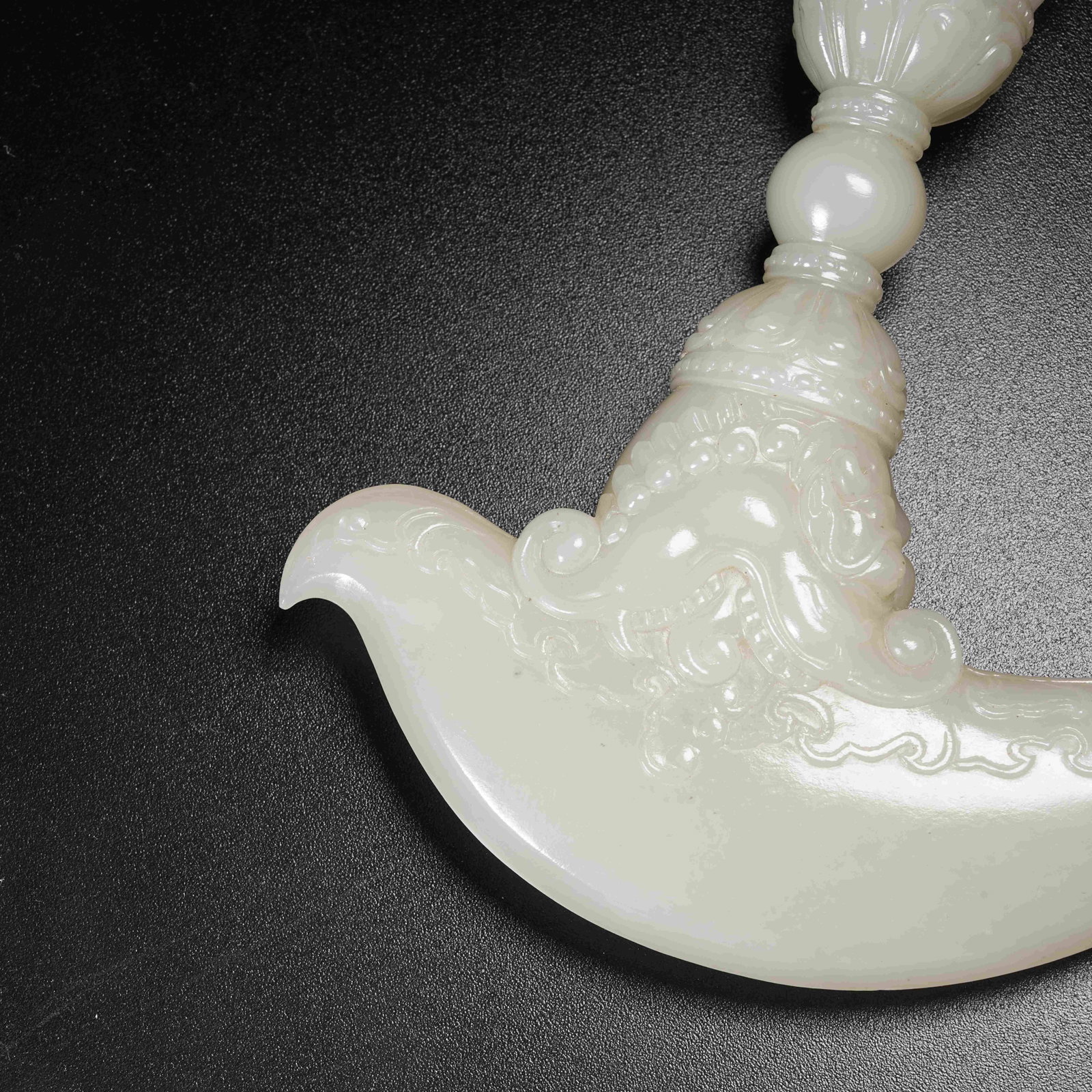 A HETIAN JADE RITUAL IMPLEMENT - 3