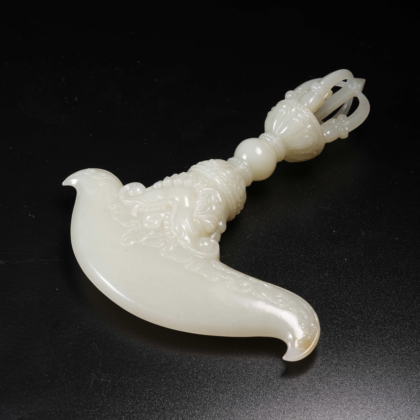 A HETIAN JADE RITUAL IMPLEMENT - 5