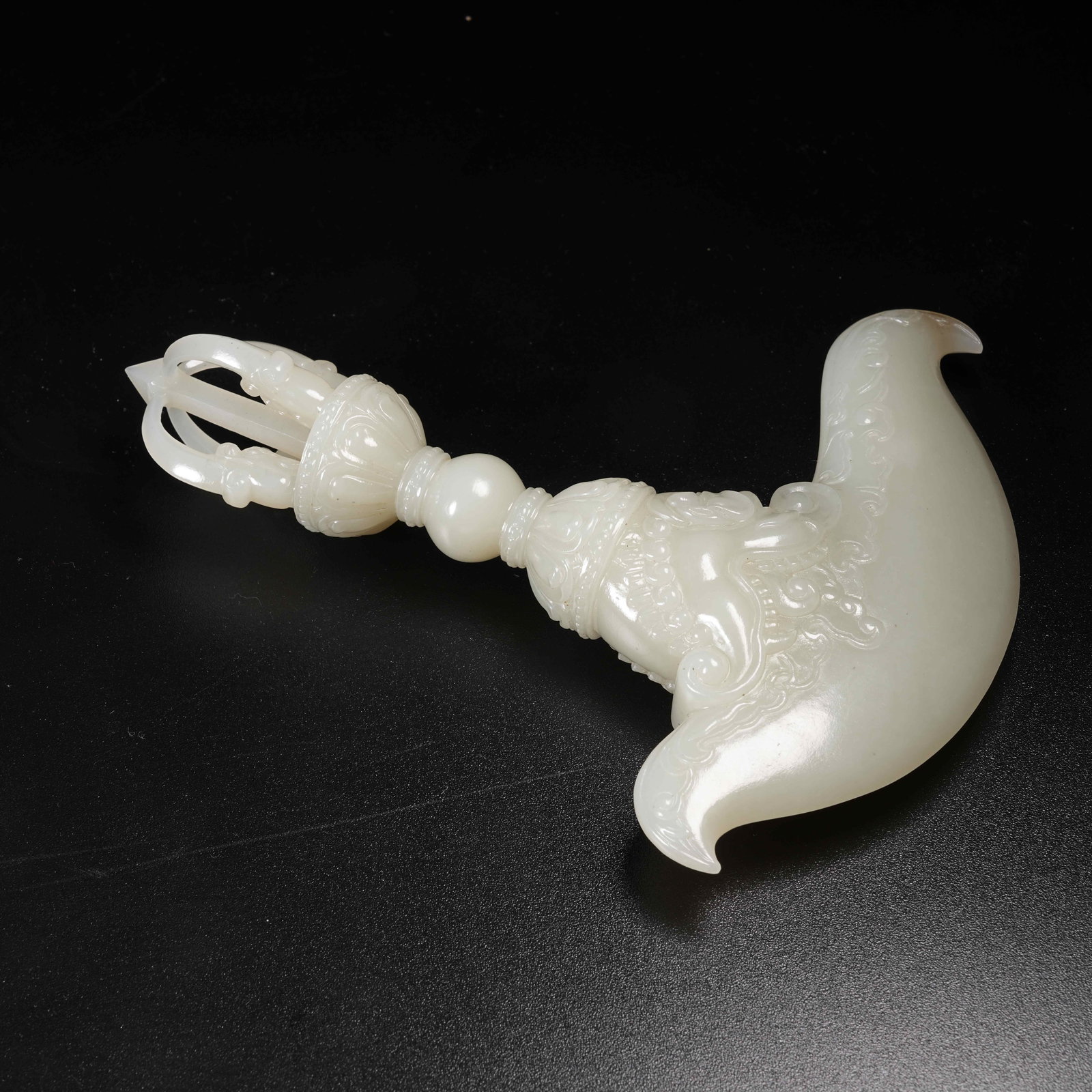 A HETIAN JADE RITUAL IMPLEMENT - 7