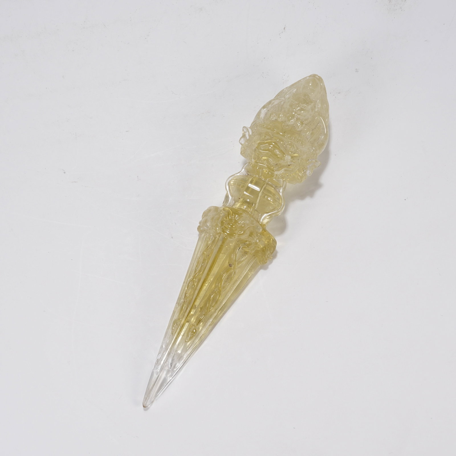 A CITRINE VAJRA PESTLE: Citrine Vajra Pestle