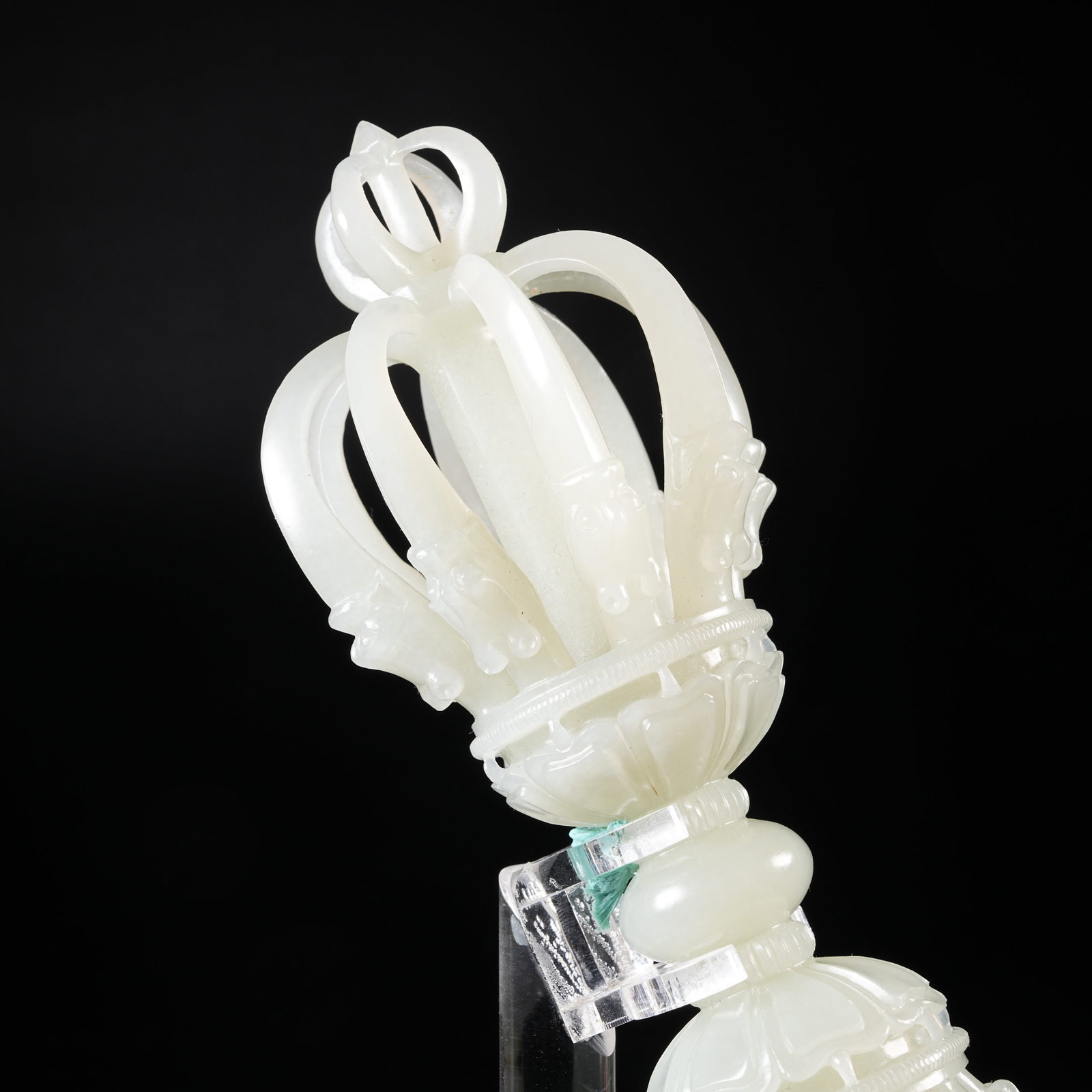 A HETIAN JADE RITUAL IMPLEMENT - 2