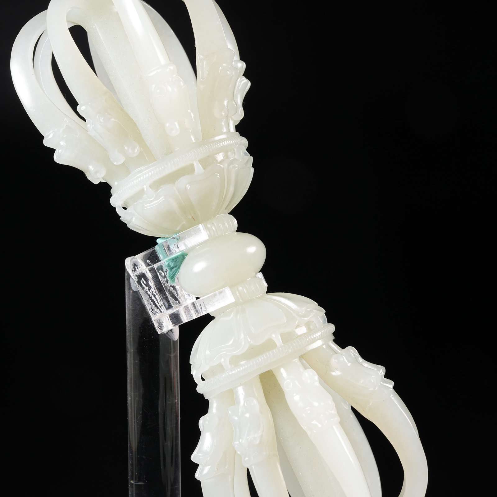 A HETIAN JADE RITUAL IMPLEMENT - 3