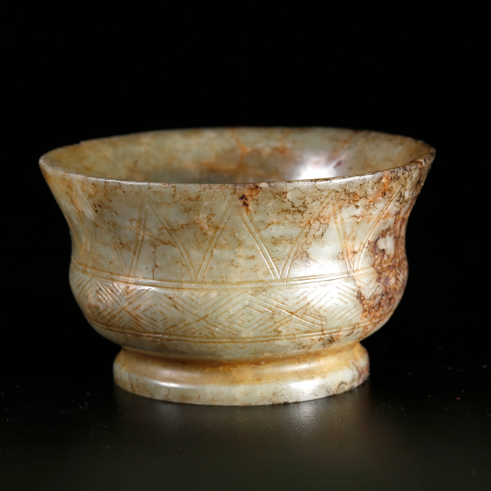 A HETIAN JADE CARVED CUP (1 of 9)
