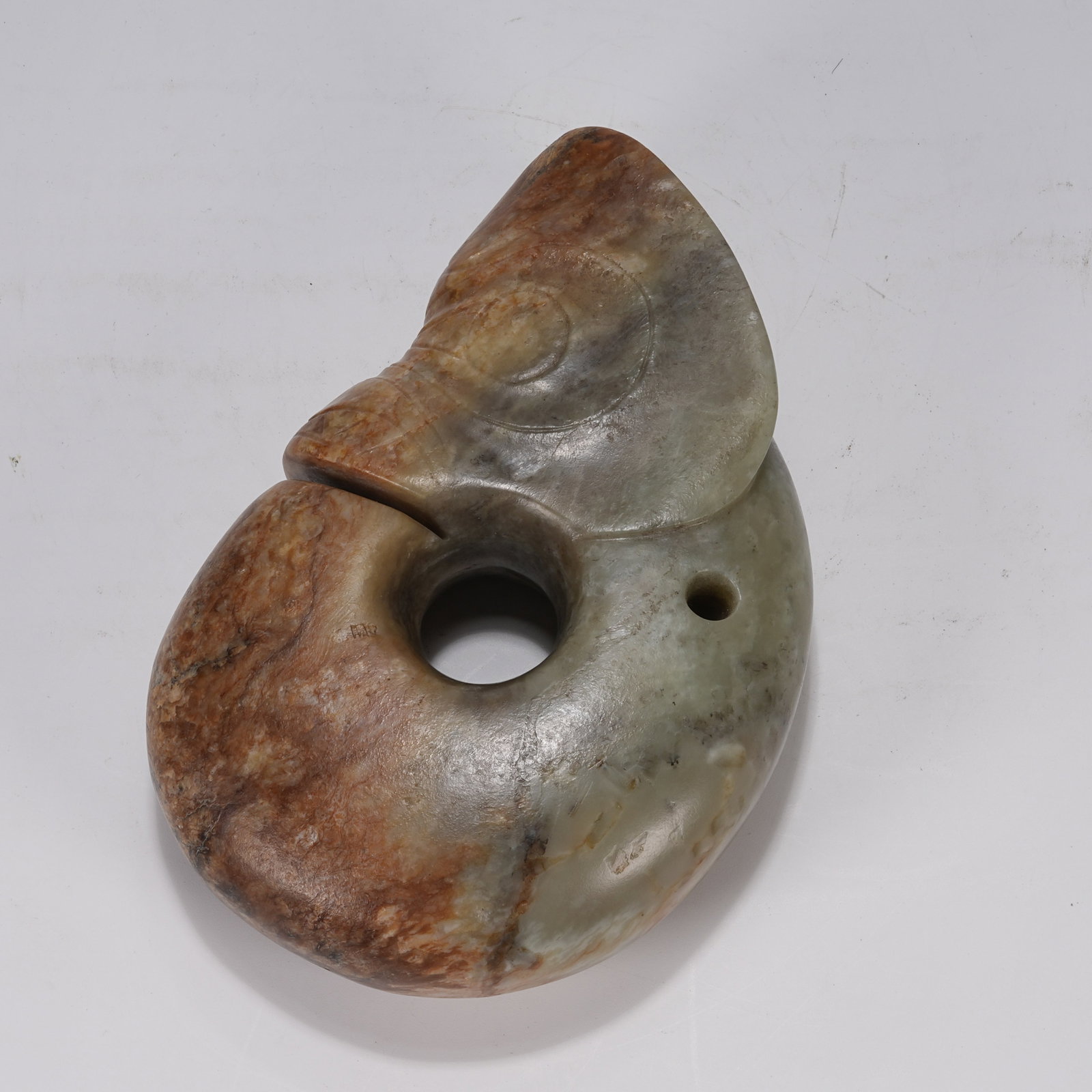 A ANCIENT JADE PIG DRAGON (1 of 10)