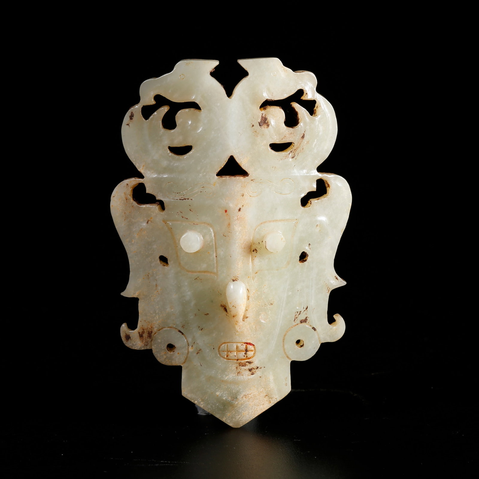 A ARCHAIC JADE CARVED PENDANT ORNAMENT (1 of 10)