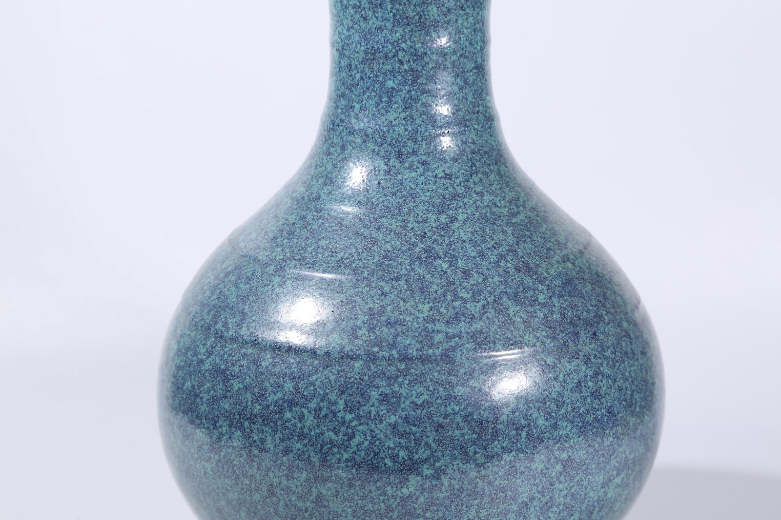 A LUJUN-GLAZED STRING-PATTERNED APPRECIATION VASE - 3